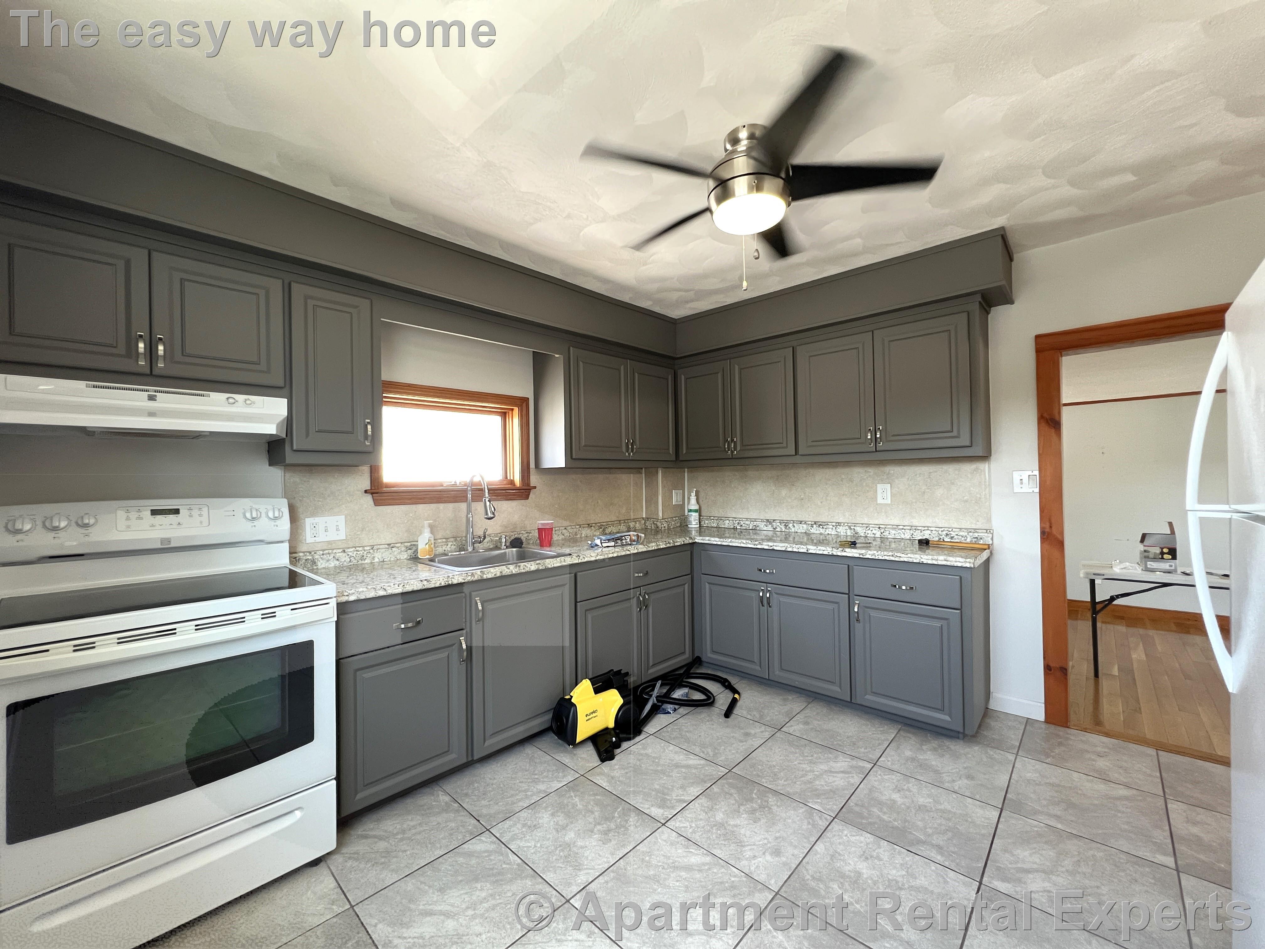 11 Wellington St, Other