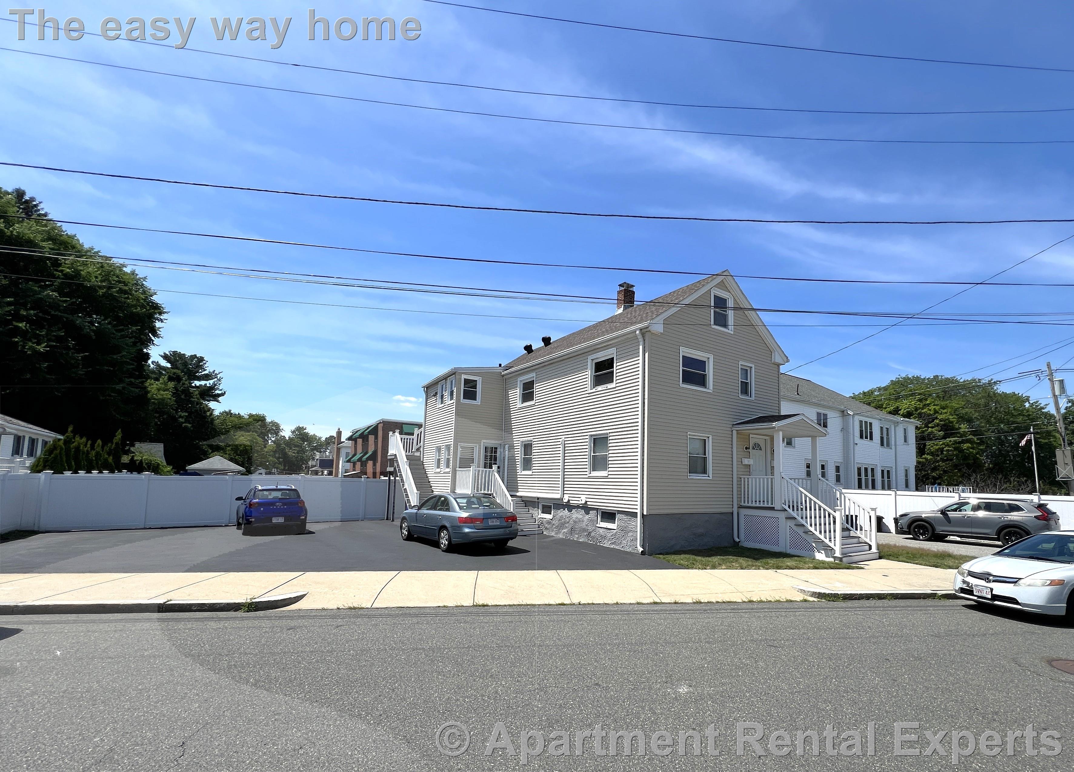 11 Wellington St, Other