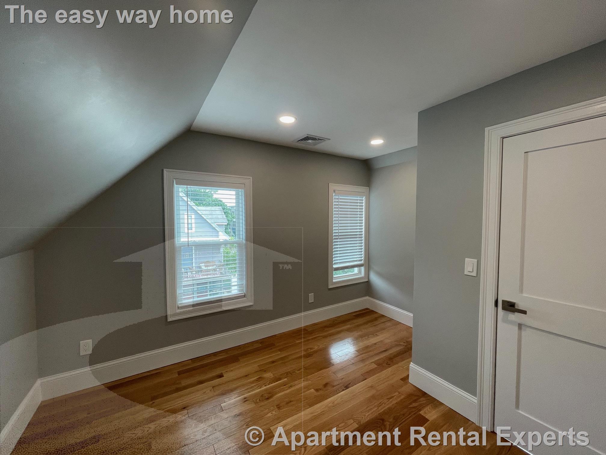 20 Cutter Ave, Davis Square