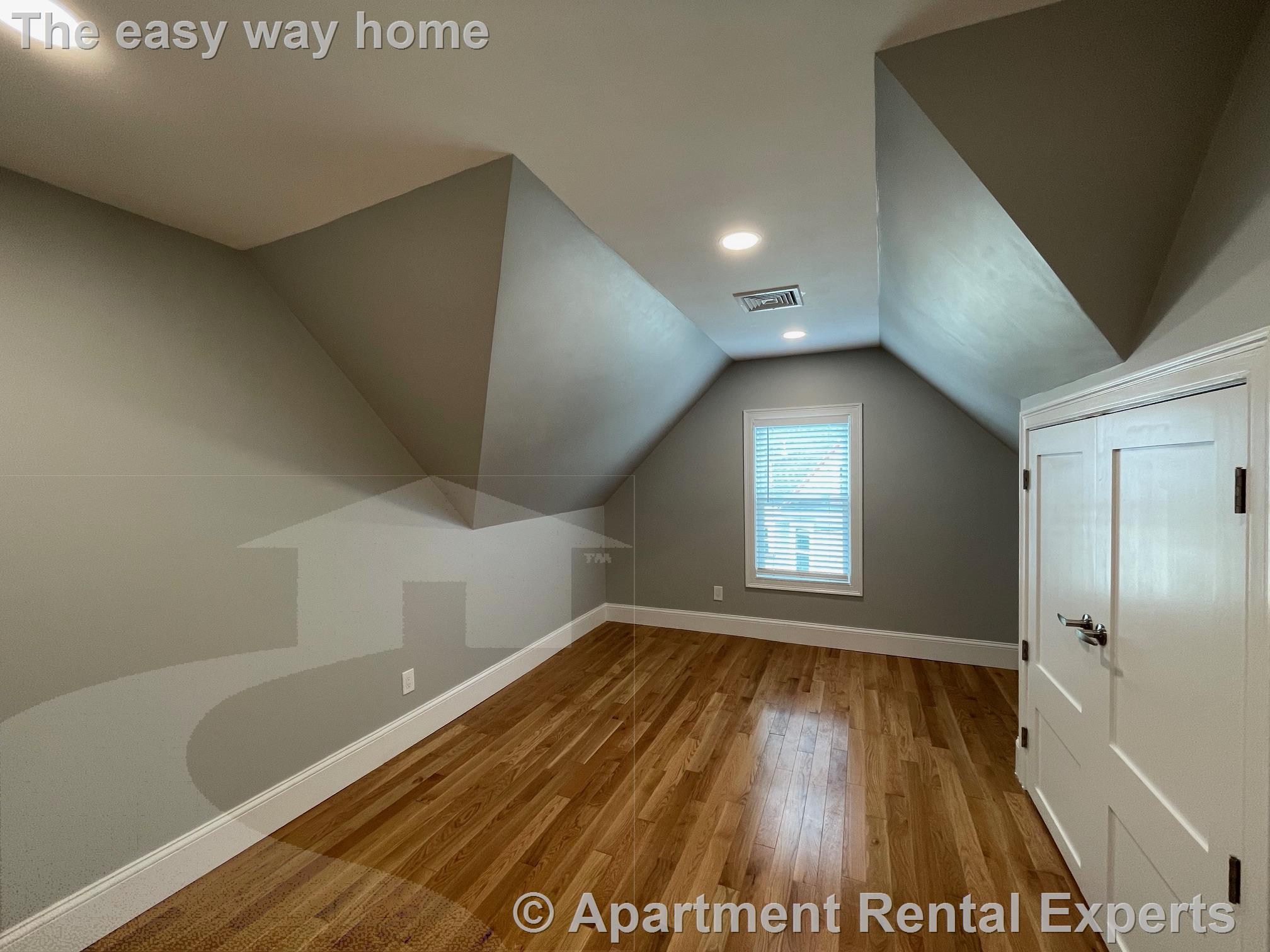 20 Cutter Ave, Davis Square