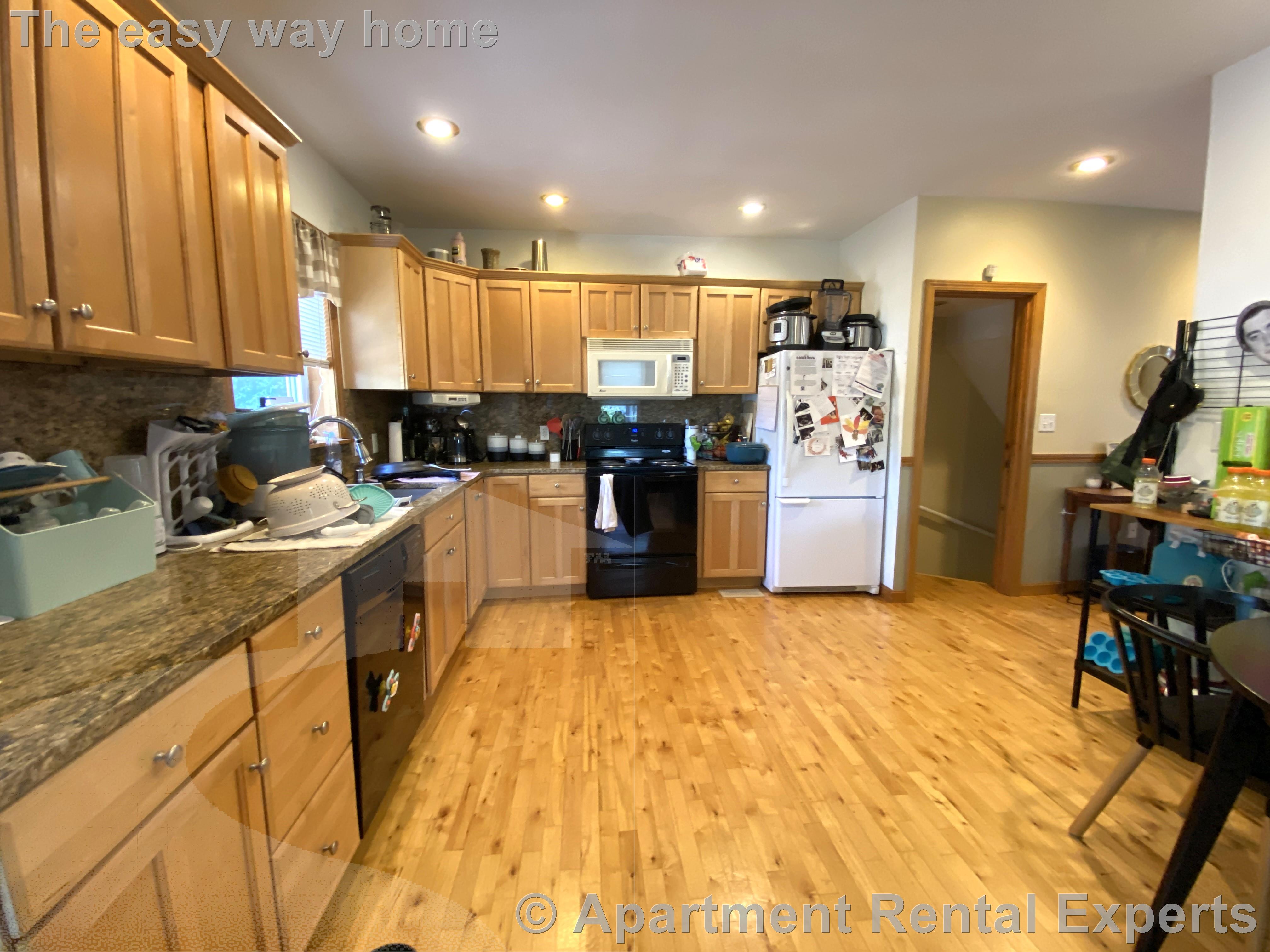 44.5 Warren St, East Cambridge