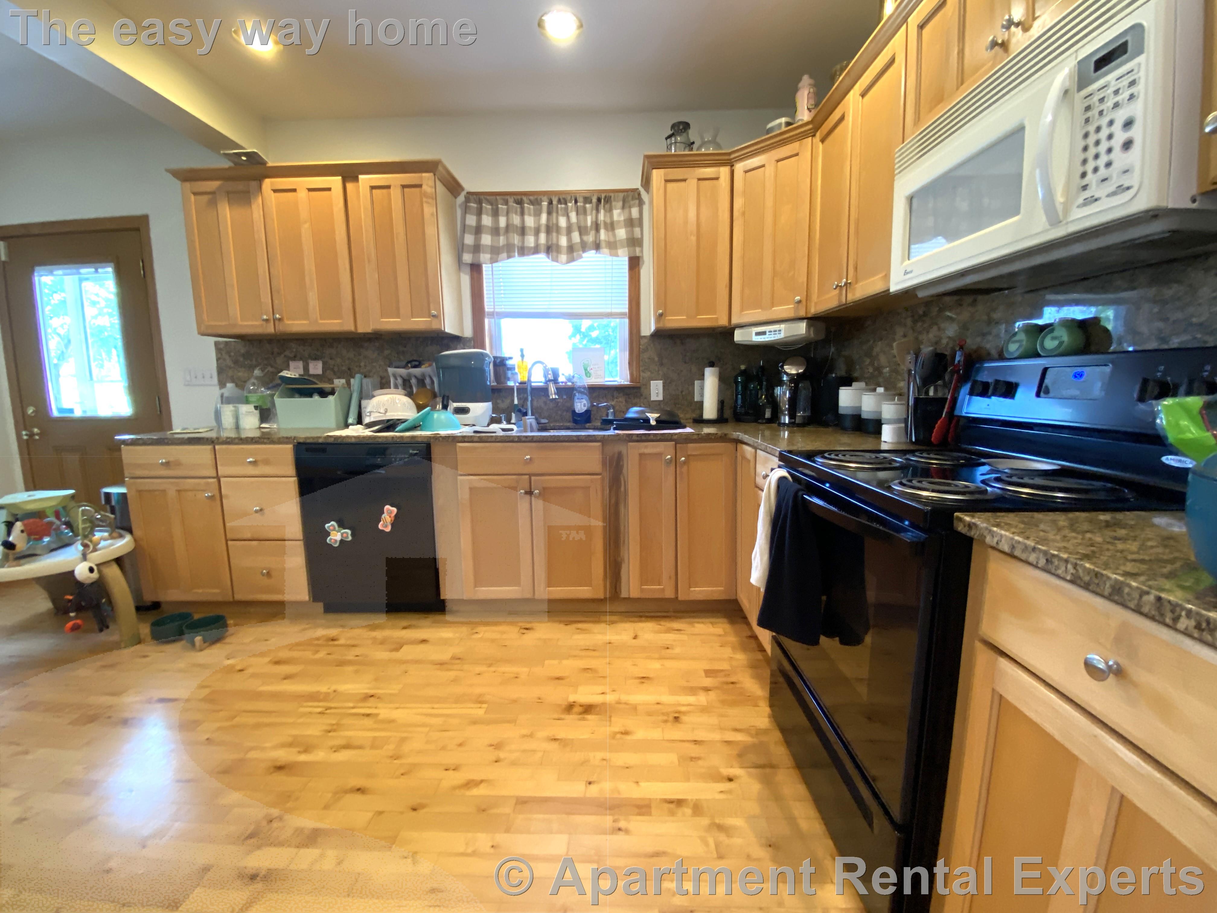 44.5 Warren St, East Cambridge