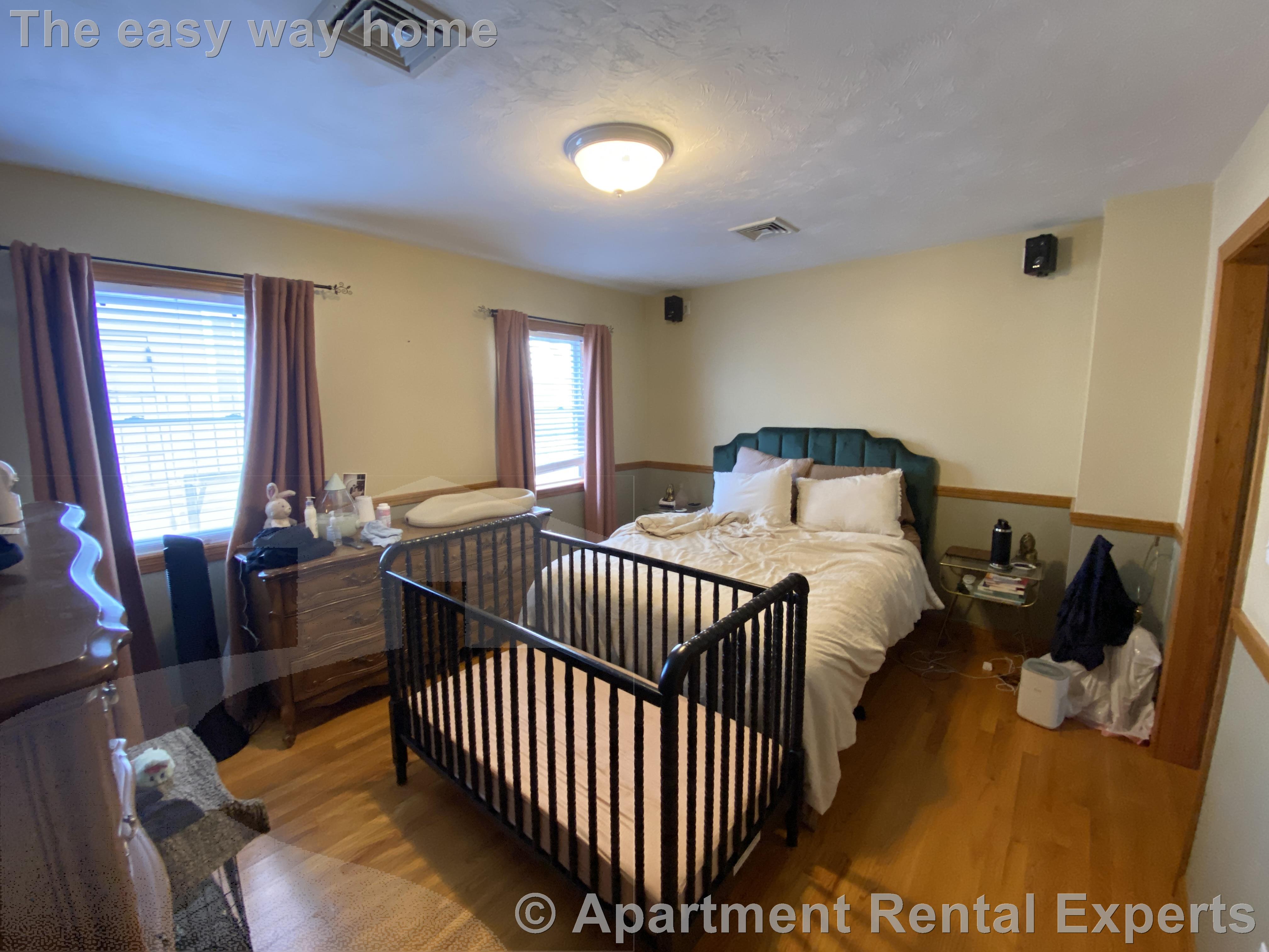 44.5 Warren St, East Cambridge