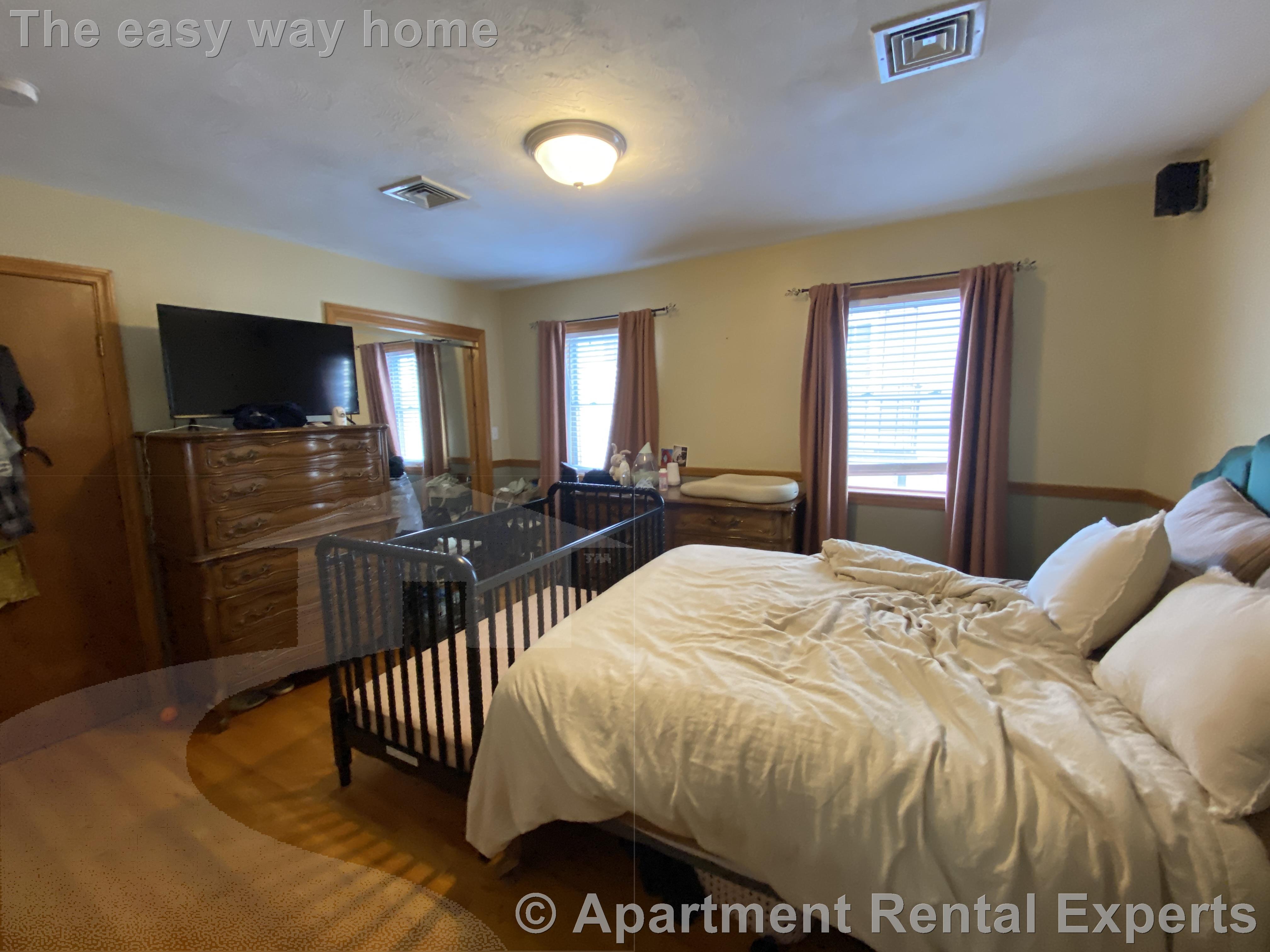 44.5 Warren St, East Cambridge