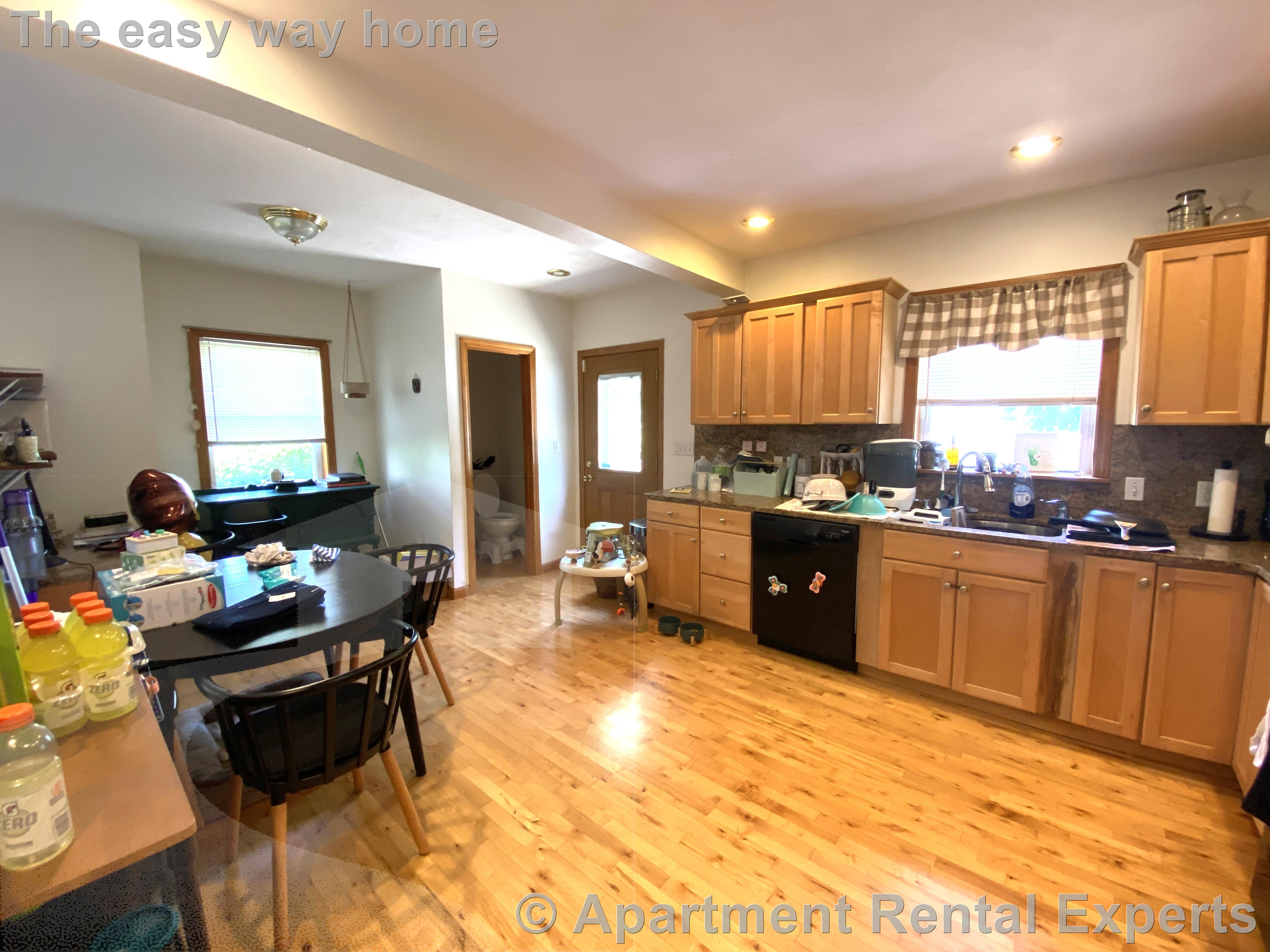 44.5 Warren St, East Cambridge