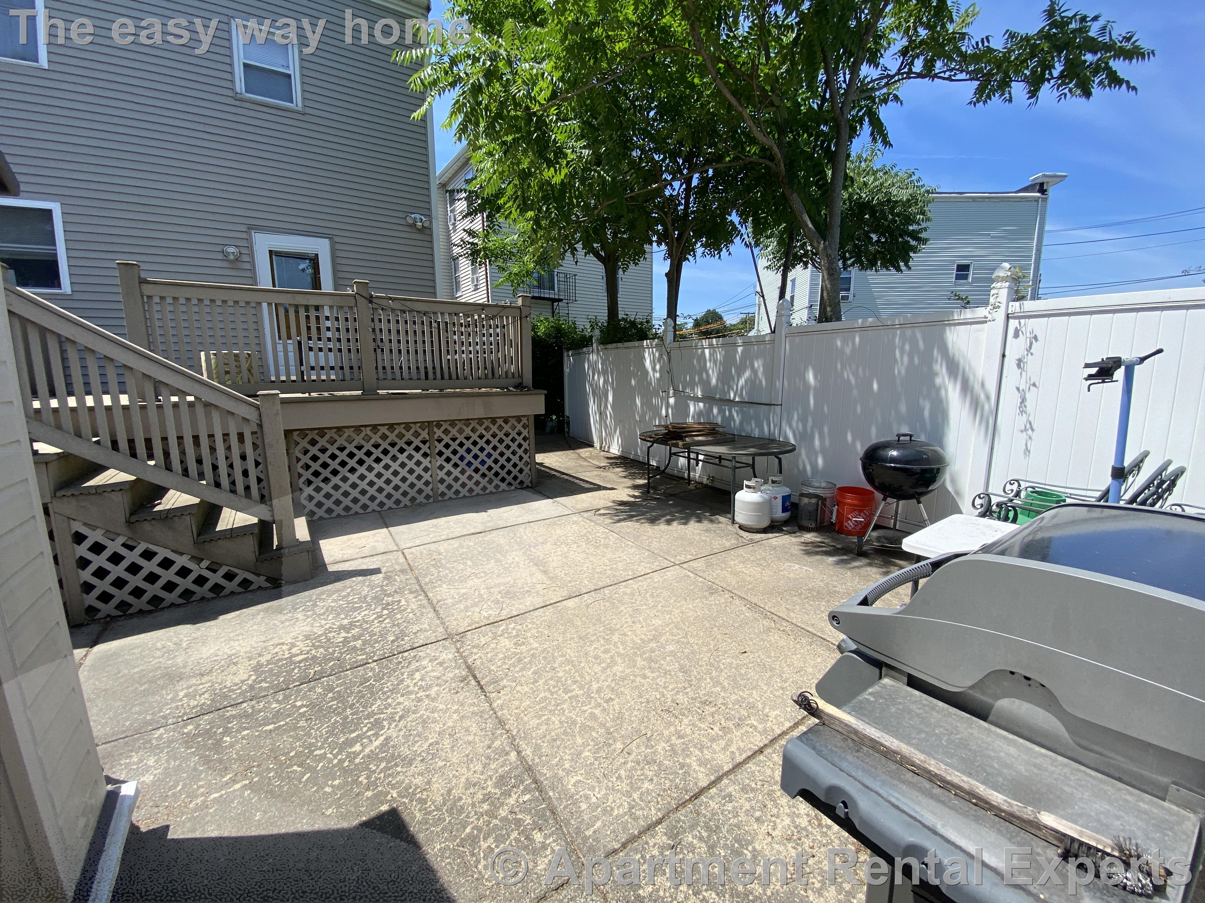 44.5 Warren St, East Cambridge