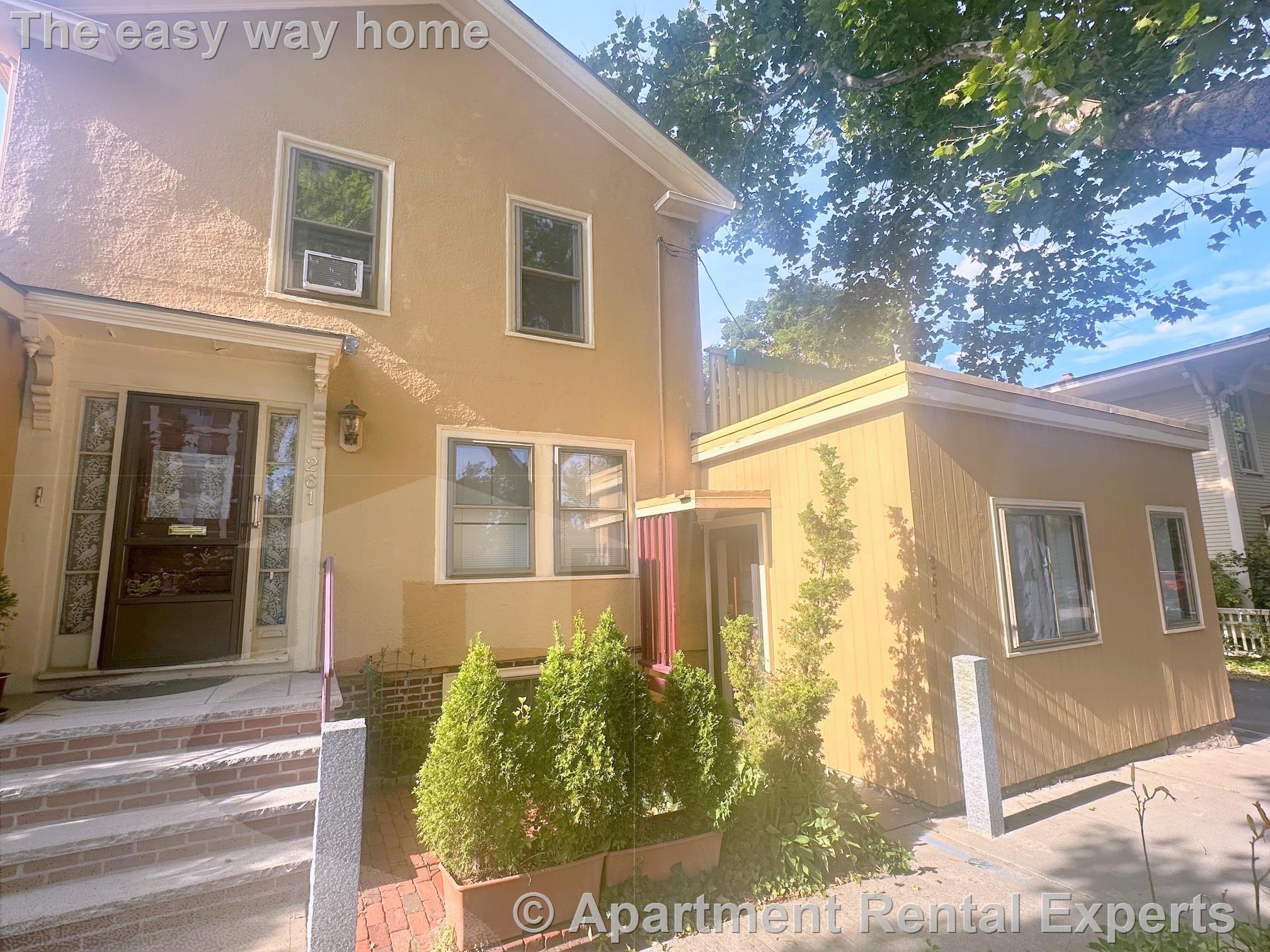 261 Mt Auburn St, Harvard Square