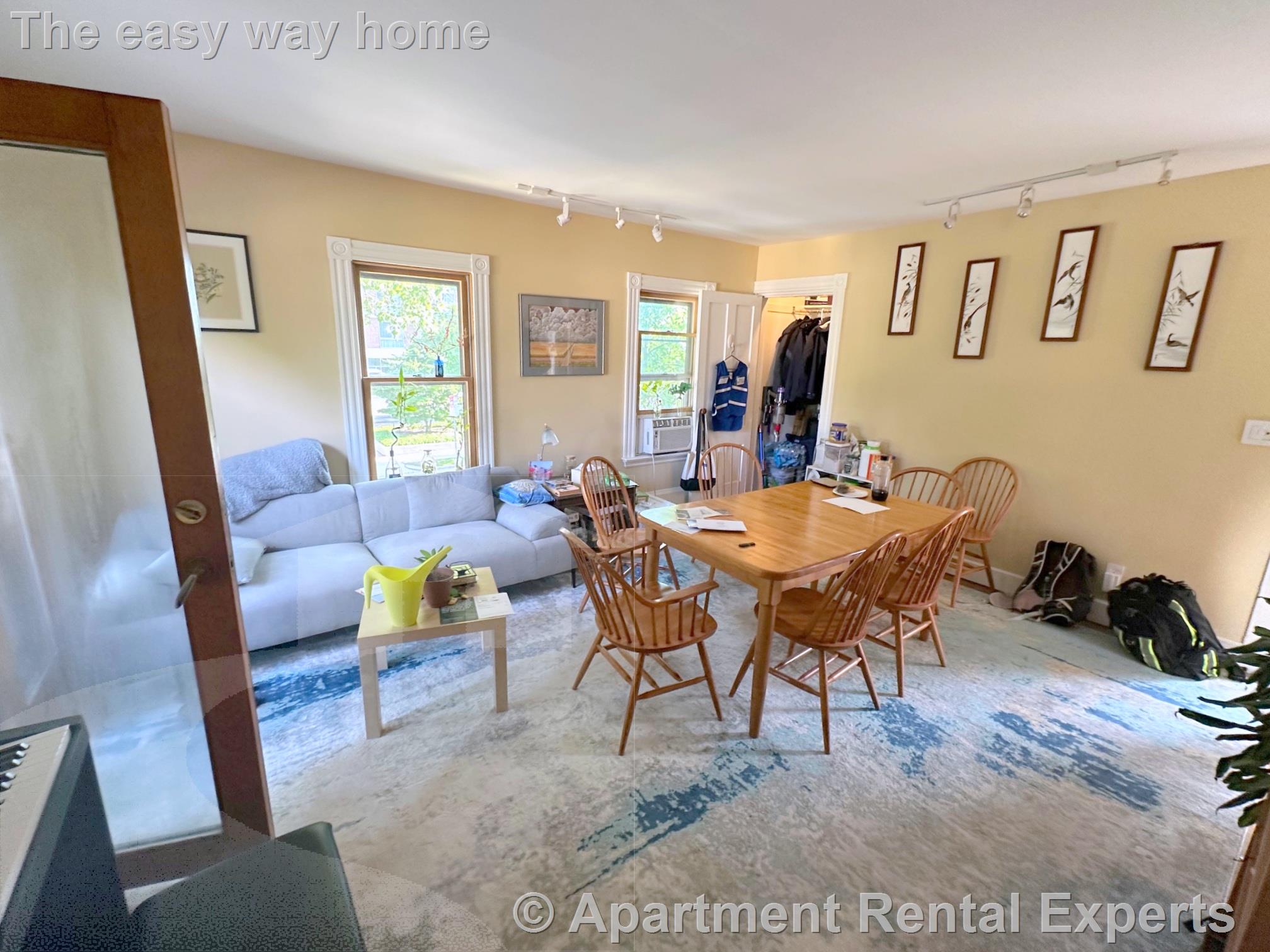 261 Mt Auburn St, Harvard Square