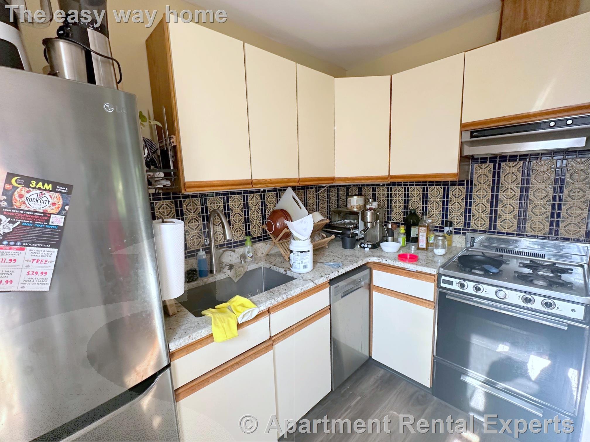 261 Mt Auburn St, Harvard Square