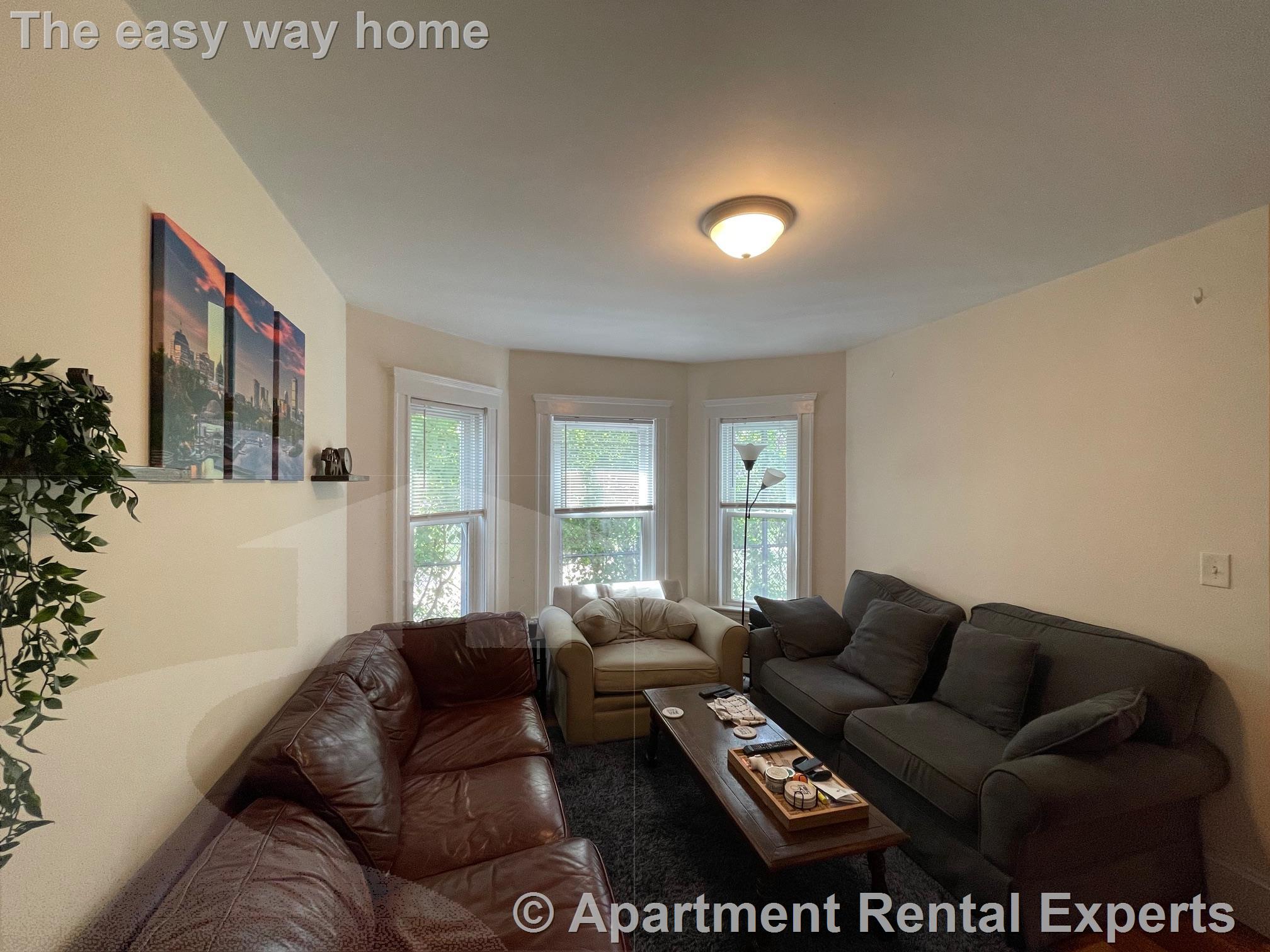 24 Simpson Ave, Davis Square