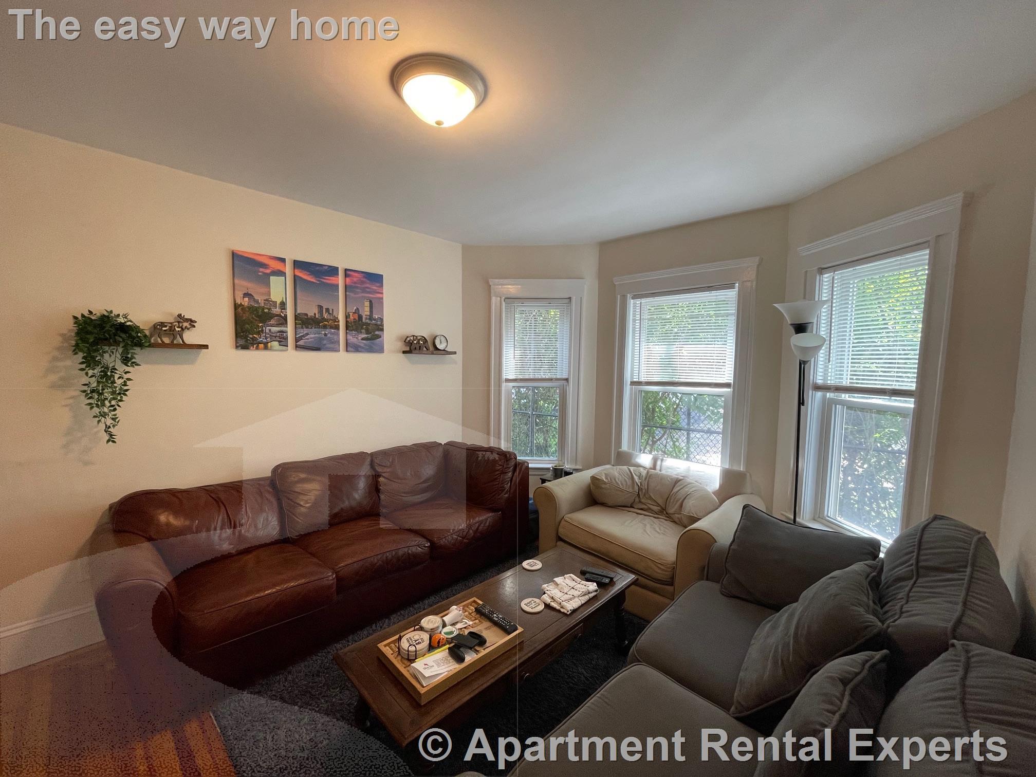 24 Simpson Ave, Davis Square