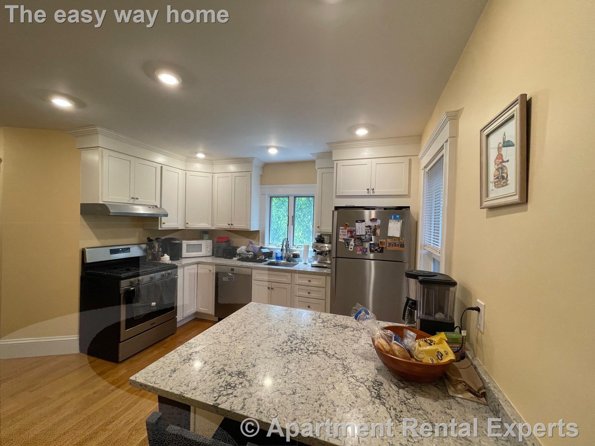 24 Simpson Ave, Davis Square