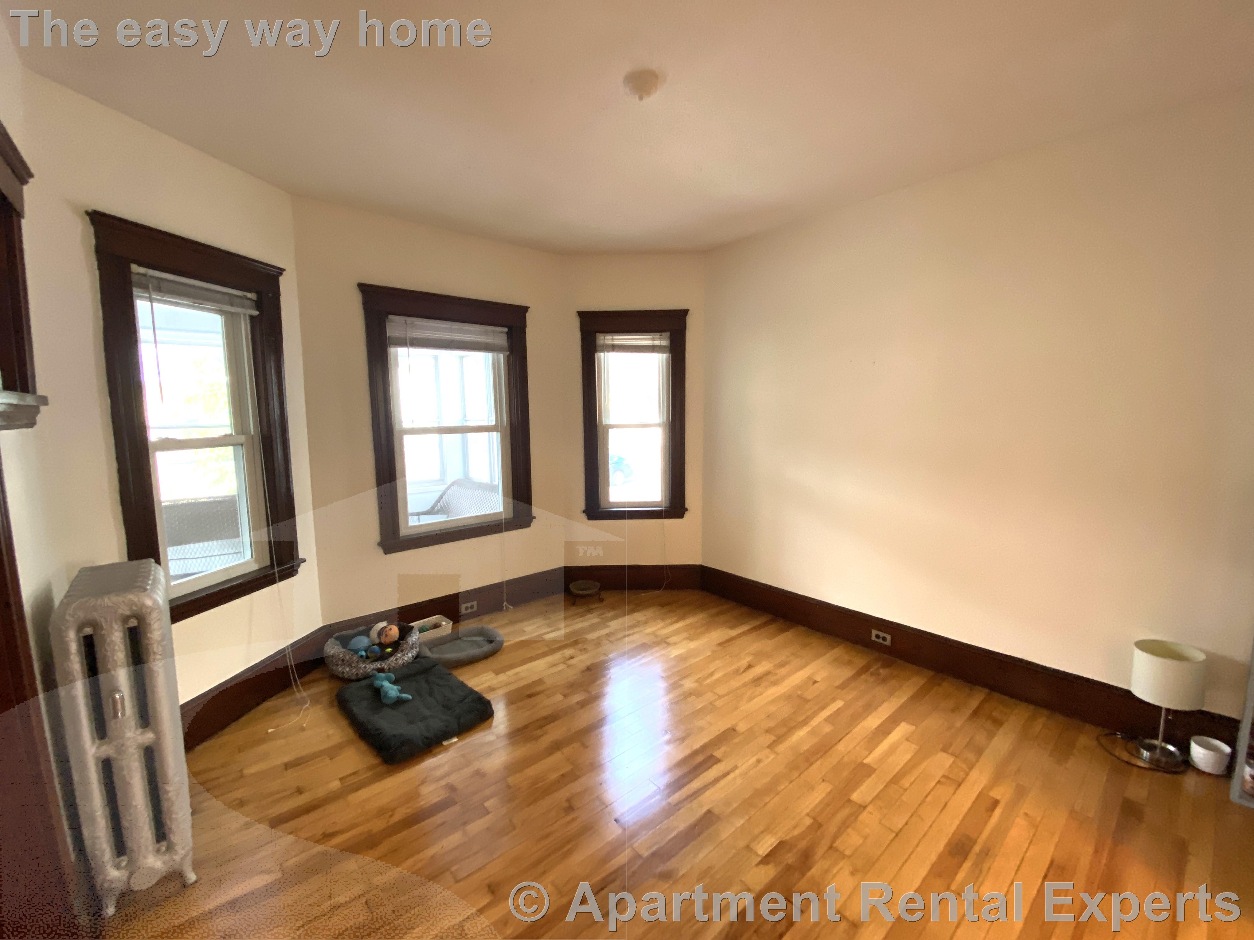 102 Raymond Ave, Teele Square