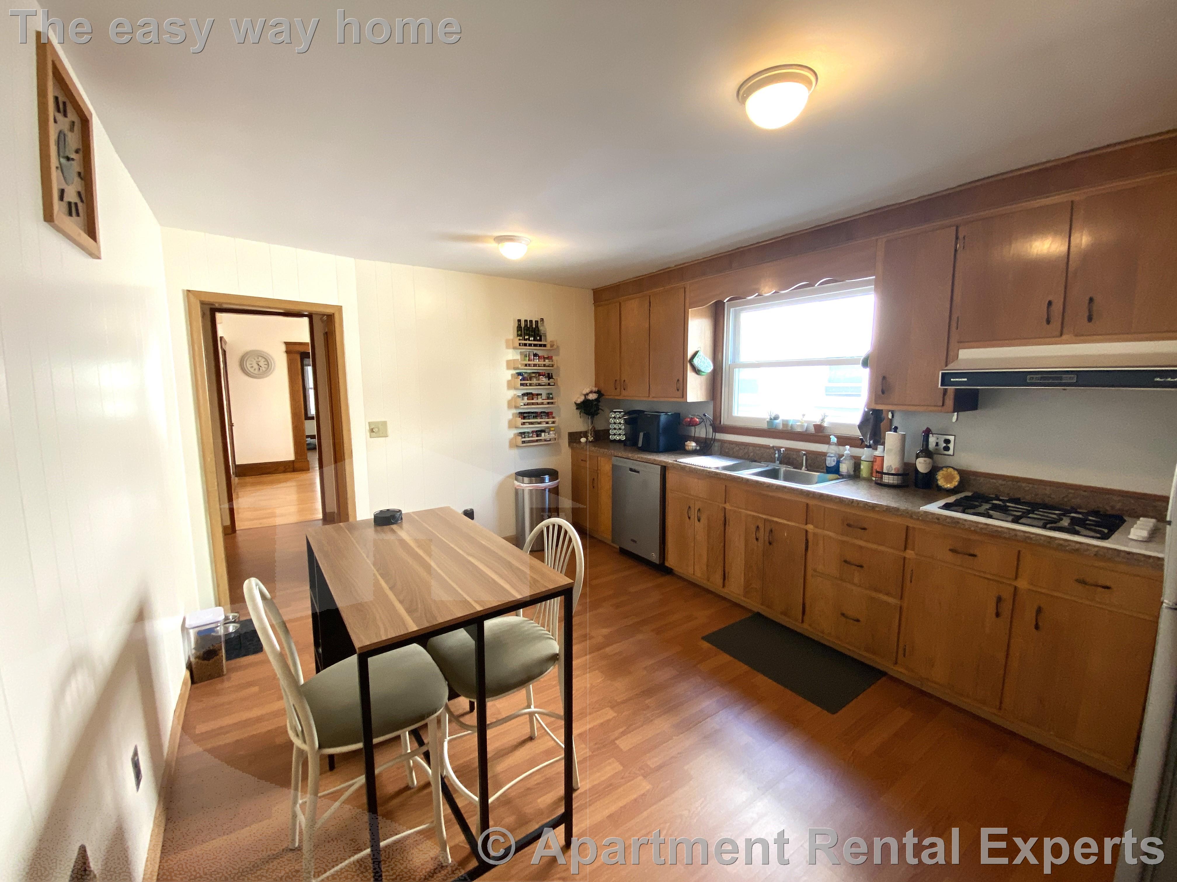 102 Raymond Ave, Teele Square