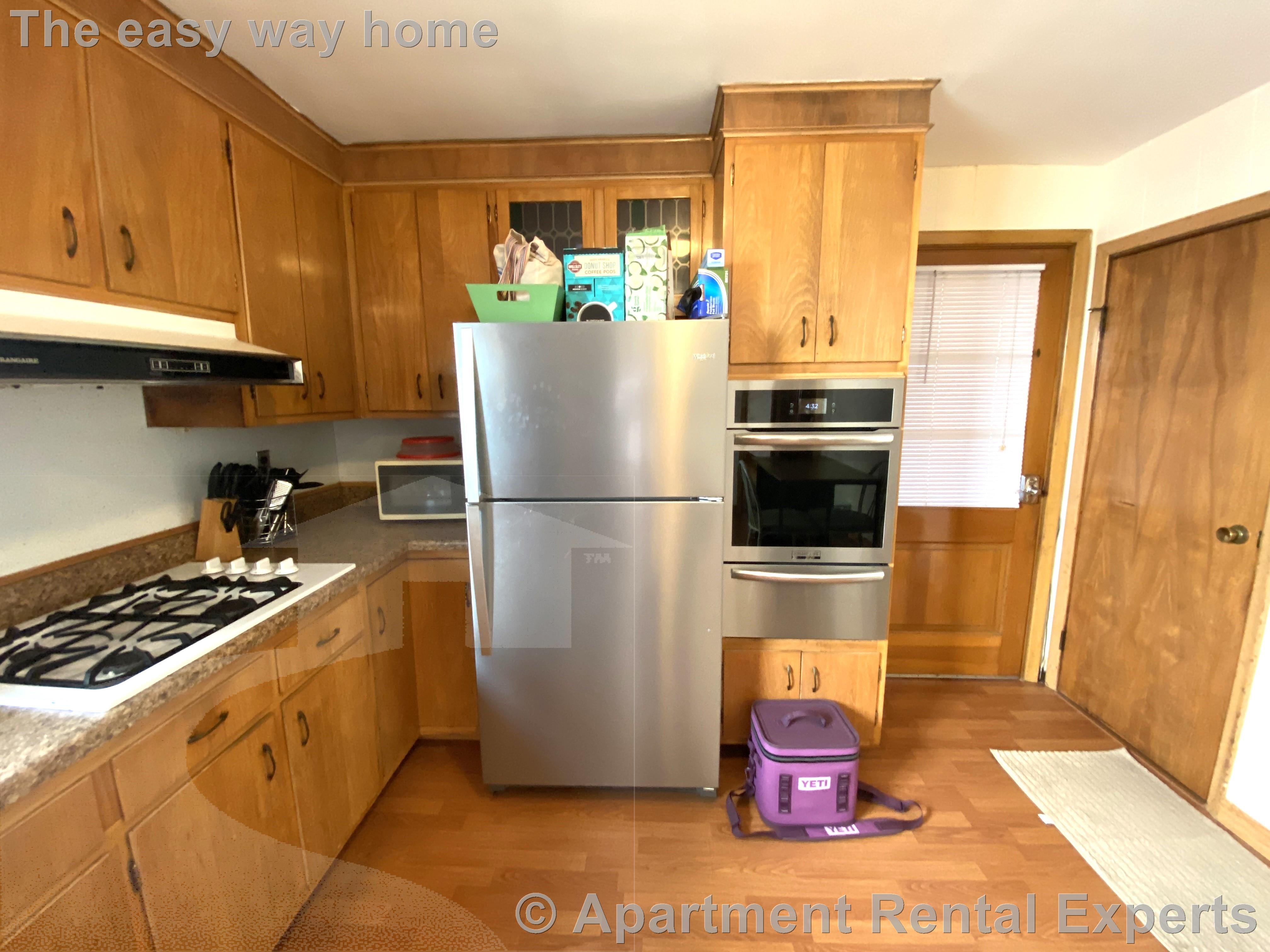 102 Raymond Ave, Teele Square