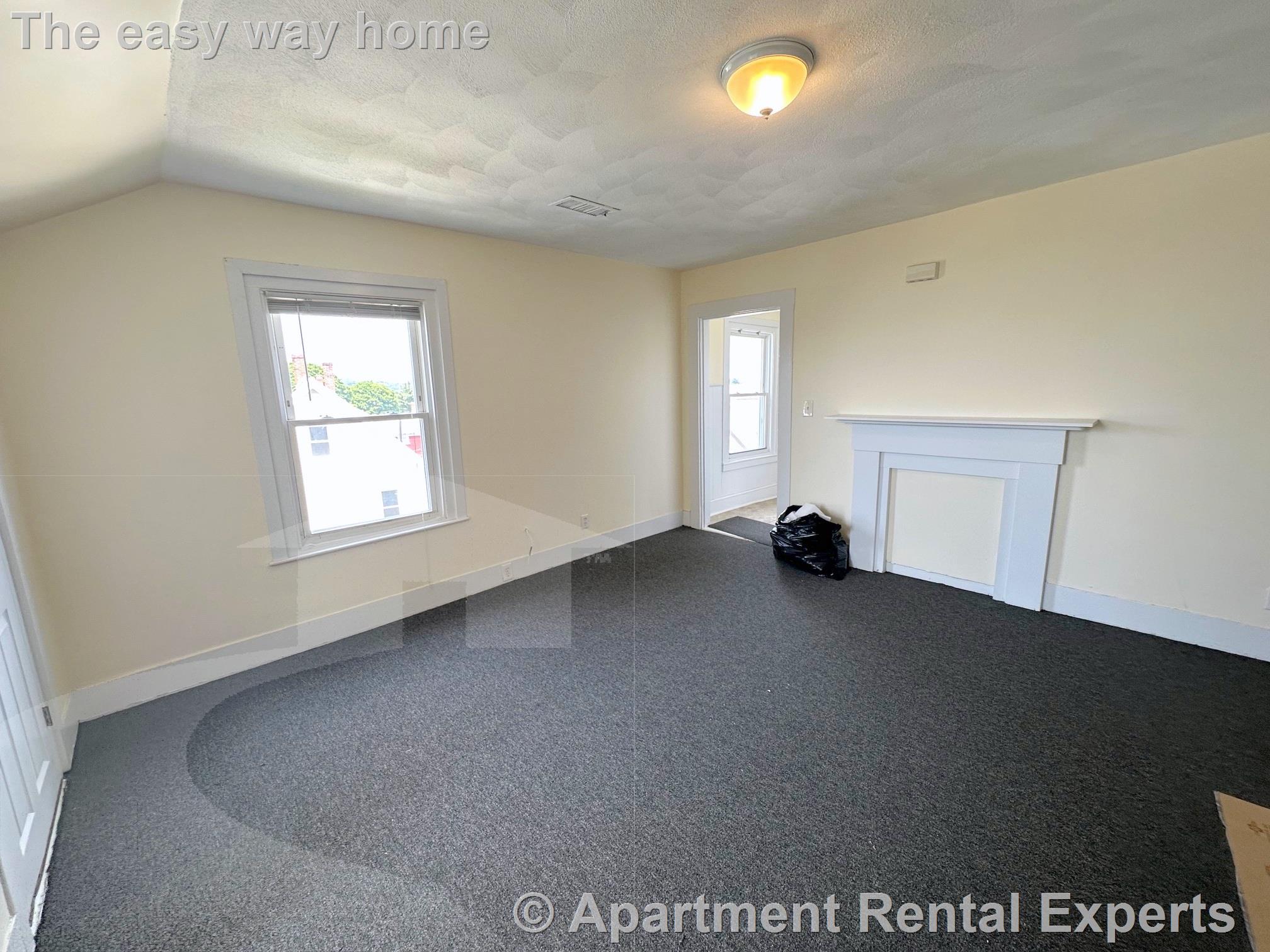 14 Rockland Pl, Malden Center