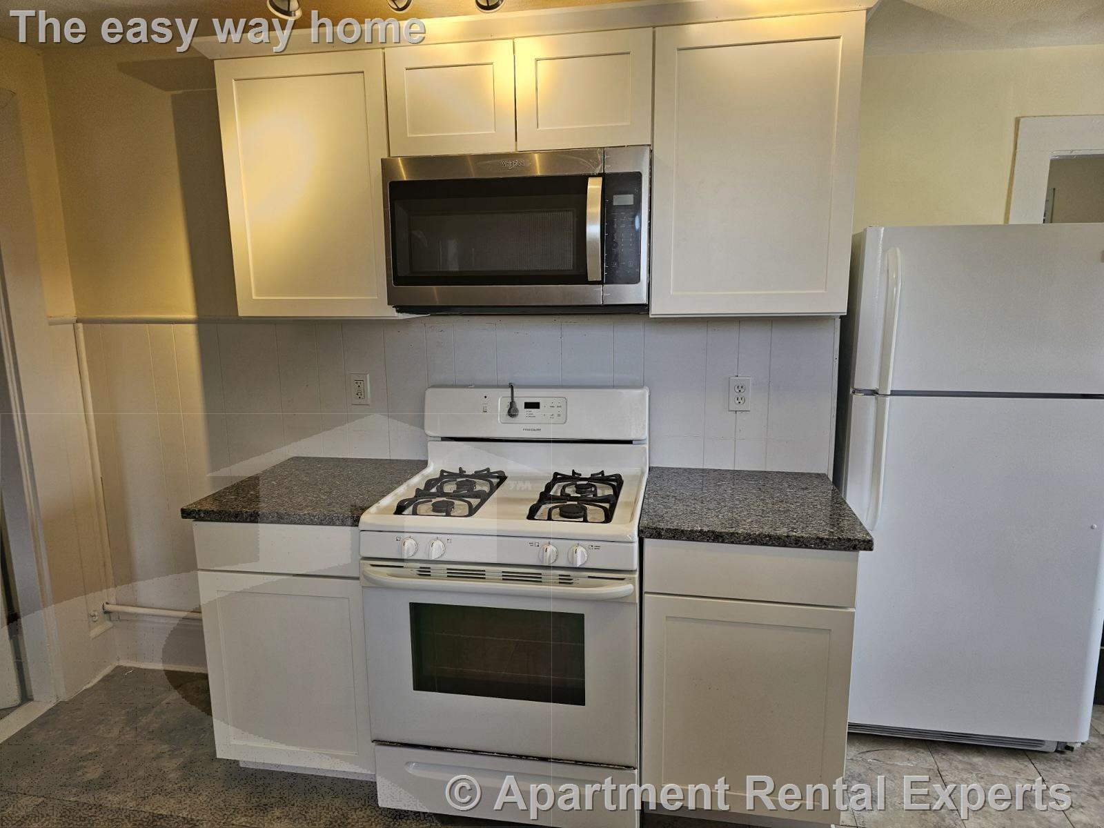 14 Rockland Pl, Malden Center