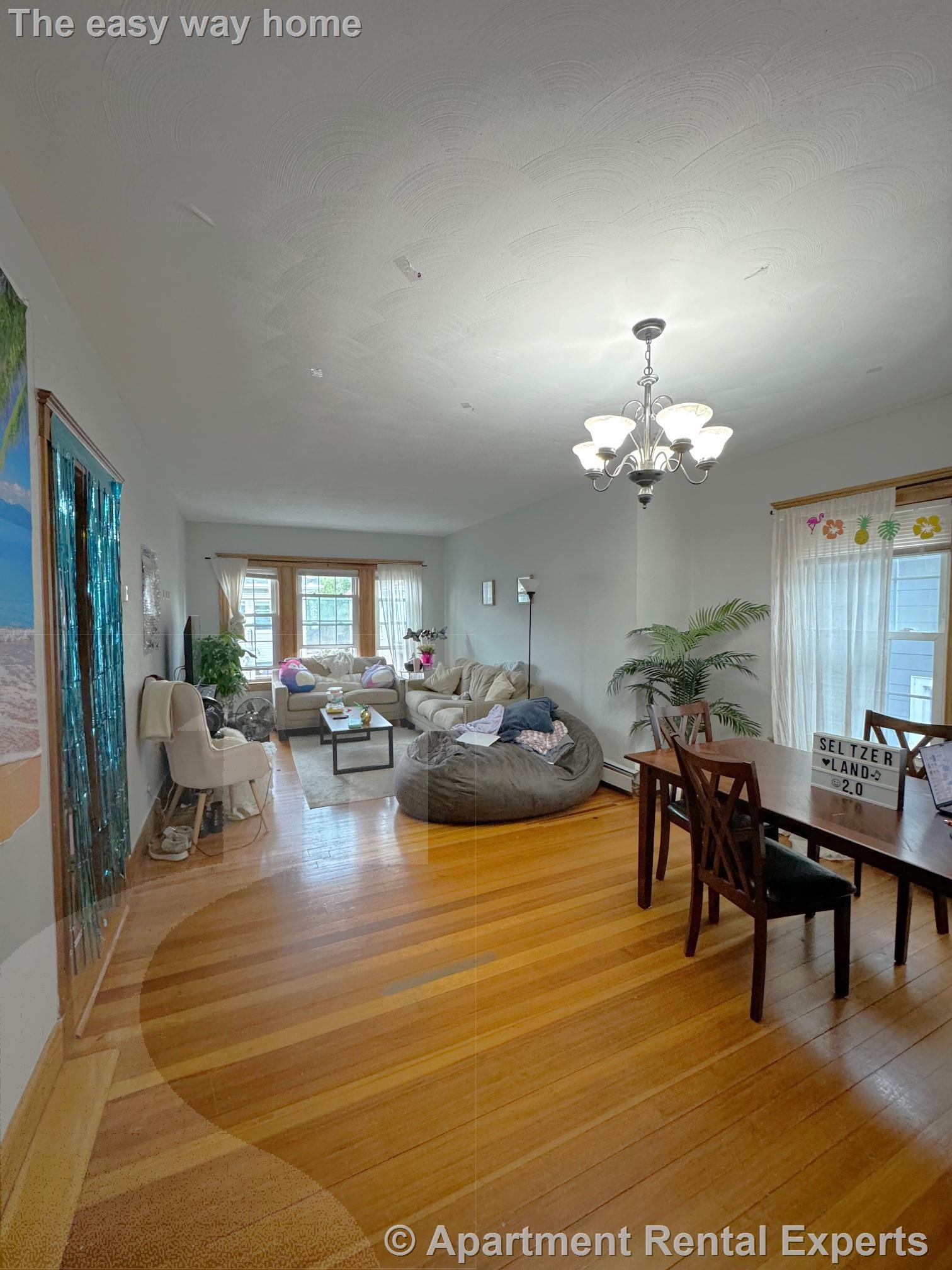 8 Bradford Ave, Tufts