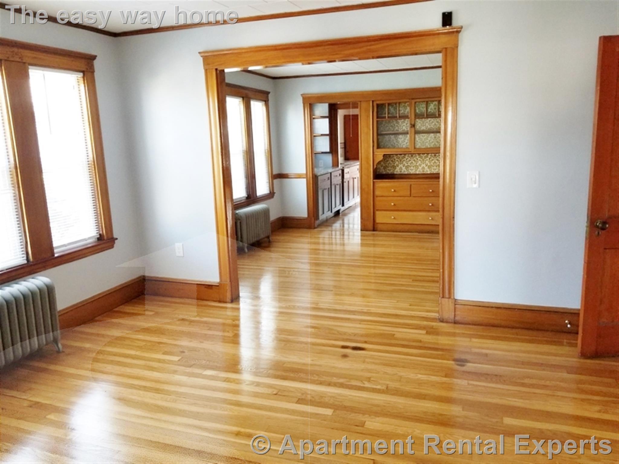 18 Governor Winthrop Rd, Ten Hills