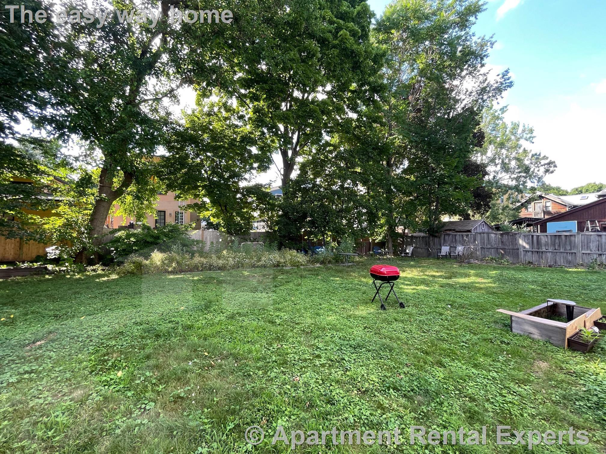 11-15 Orrin St, Huron Village