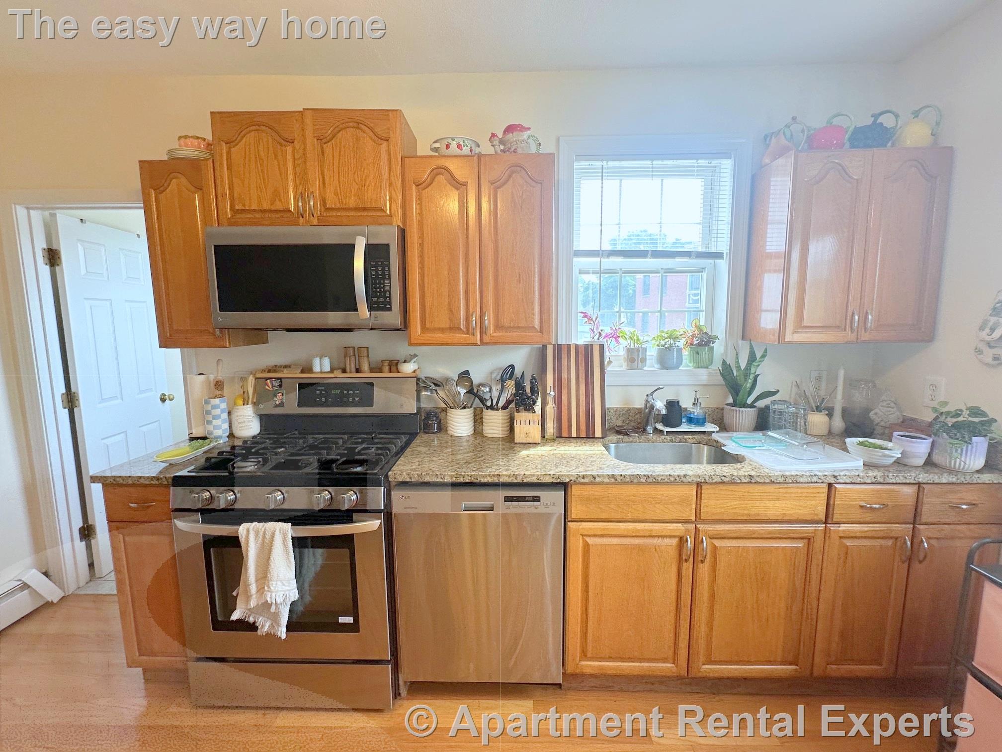 286 Salem St, Medford Square