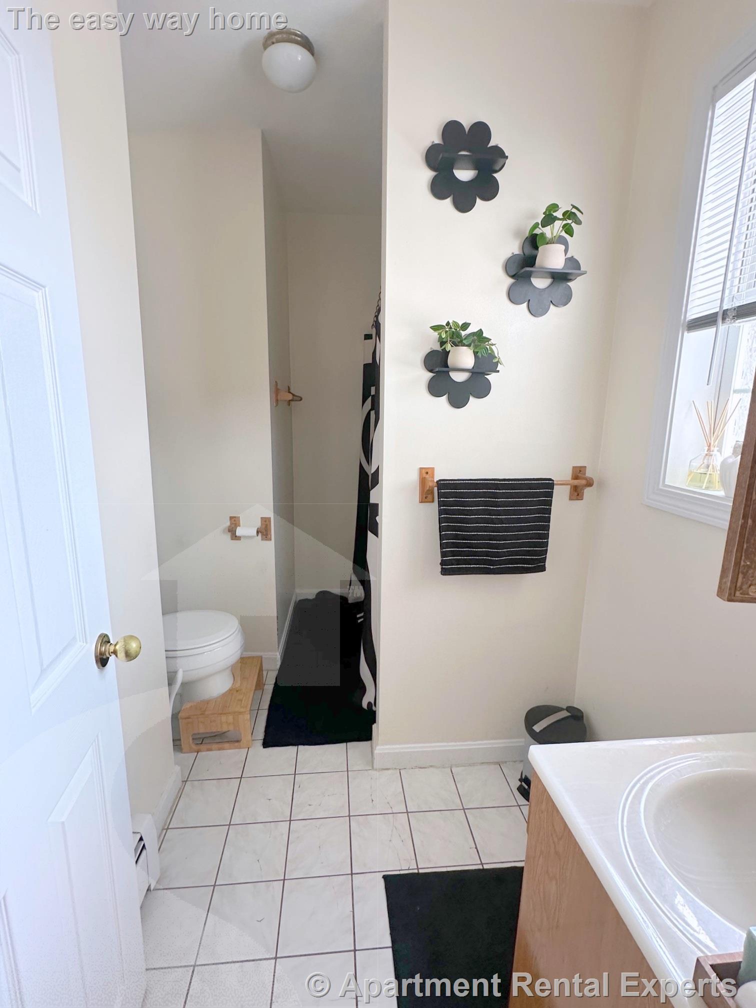 286 Salem St, Medford Square