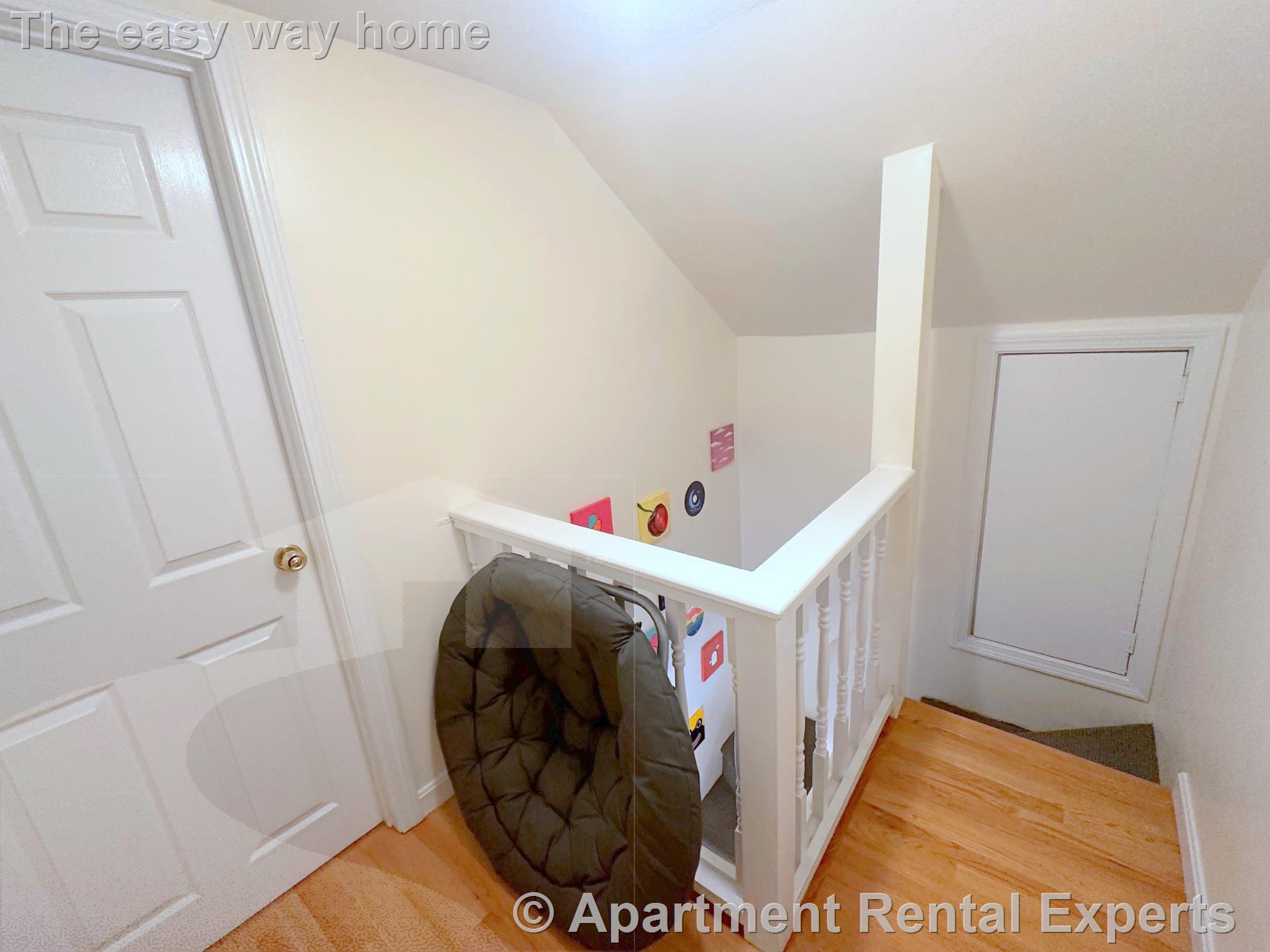 286 Salem St, Medford Square