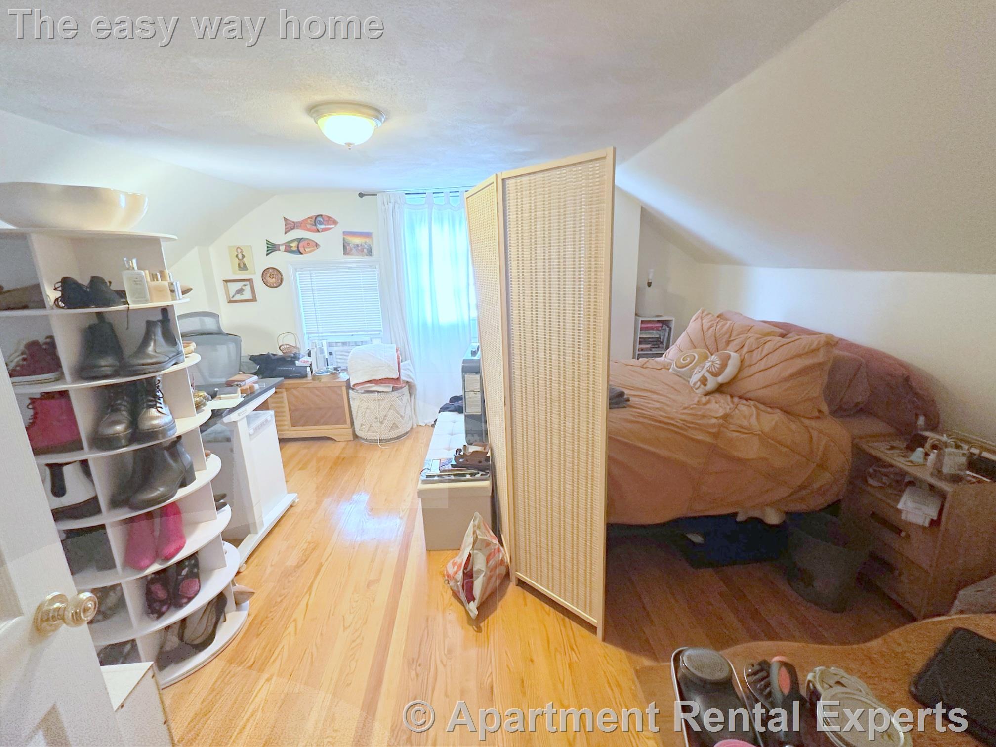 286 Salem St, Medford Square