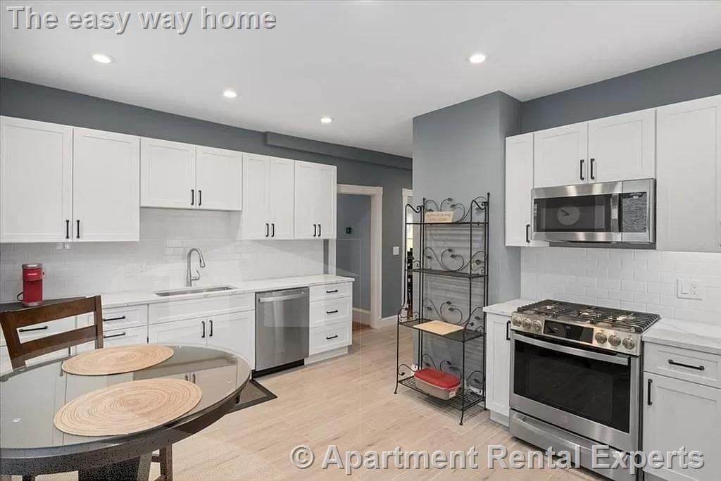 61 Lowden Ave, Davis Square