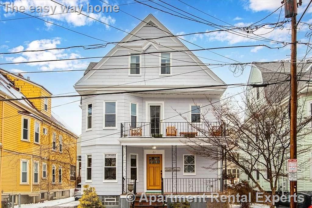 61 Lowden Ave, Davis Square