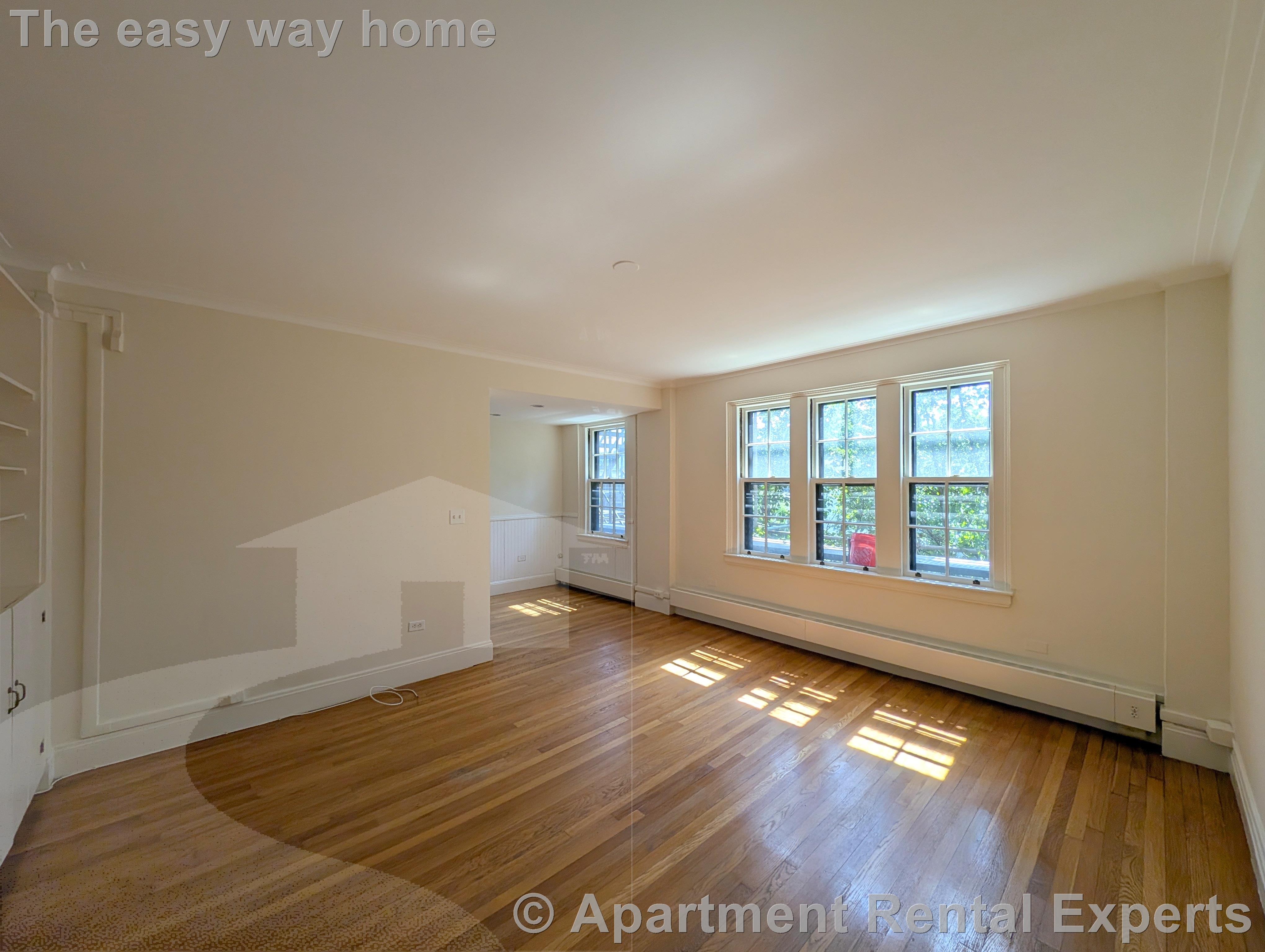 988 Memorial Dr, Harvard Square