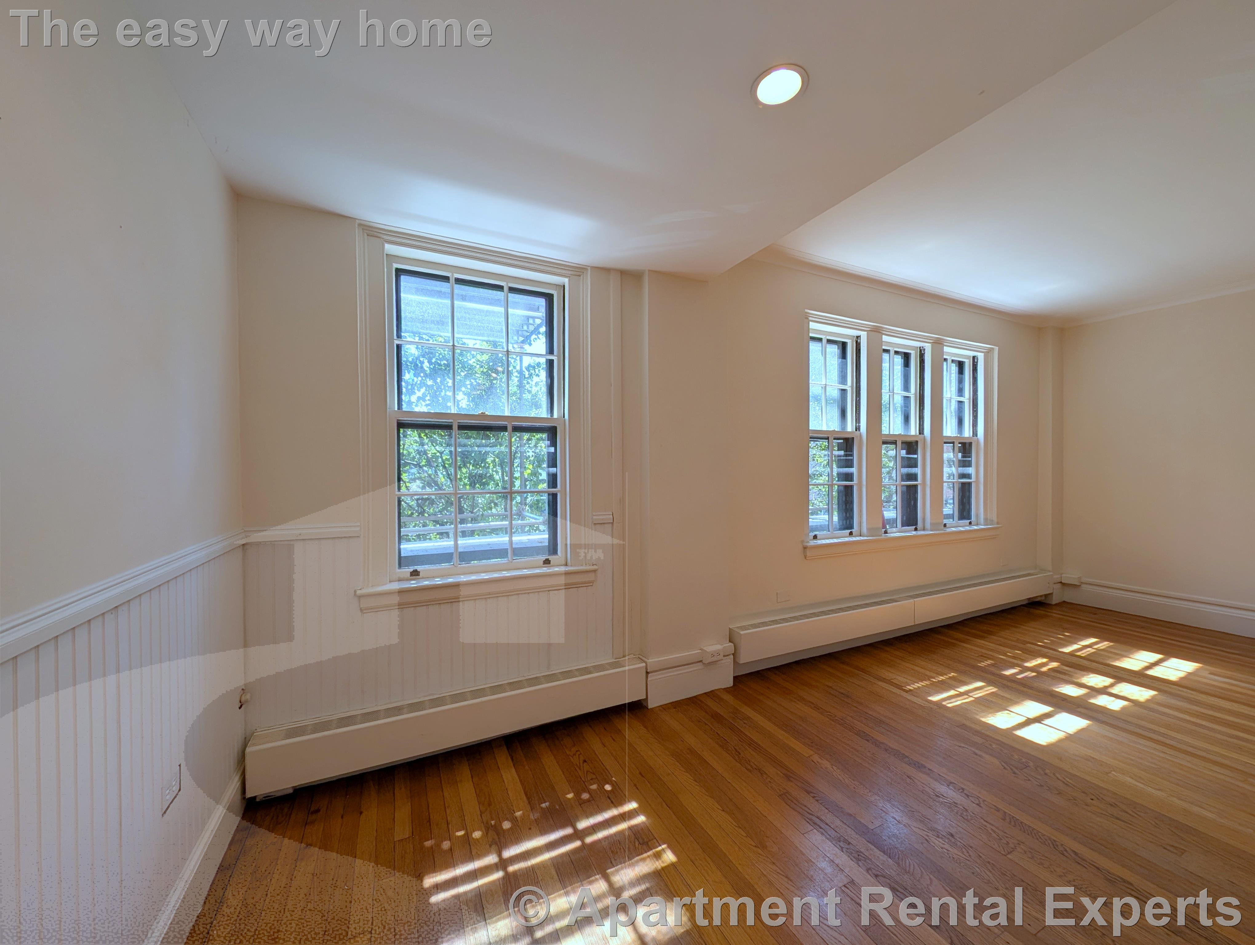 988 Memorial Dr, Harvard Square