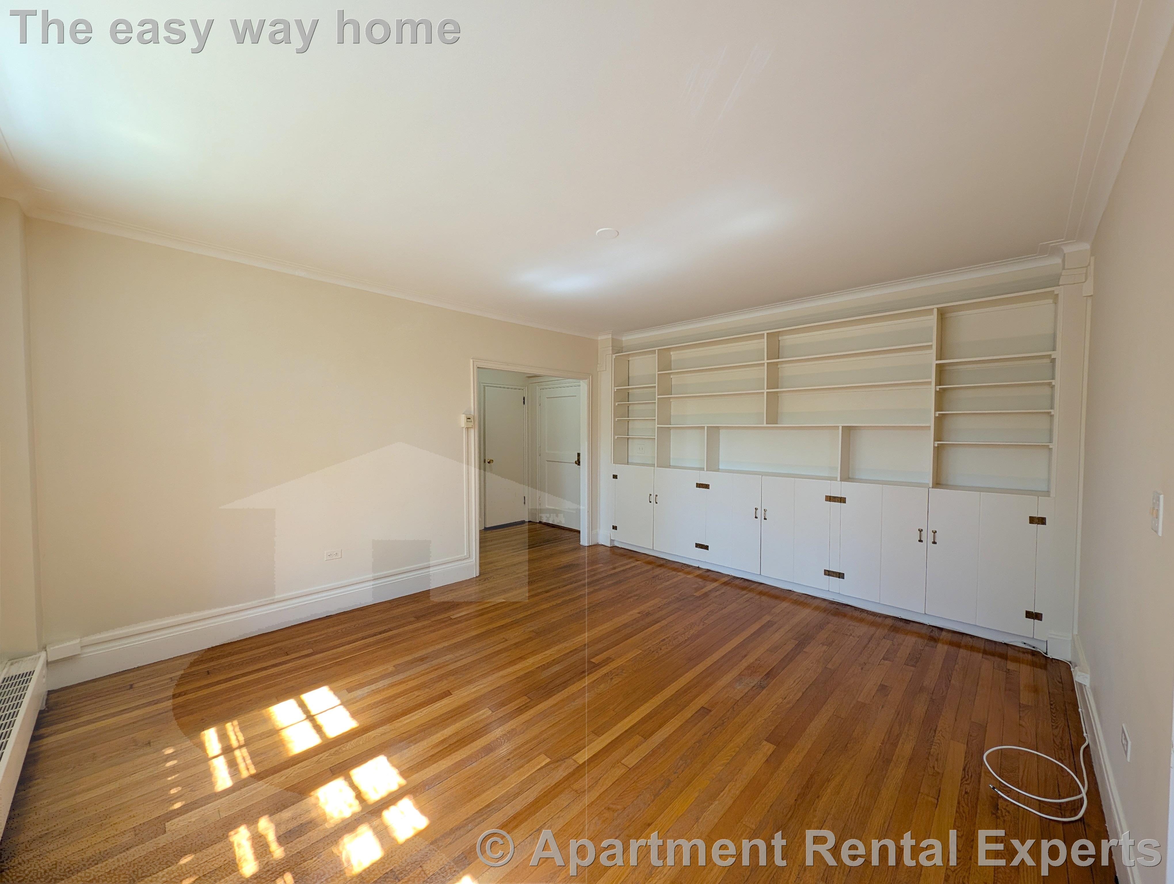 988 Memorial Dr, Harvard Square