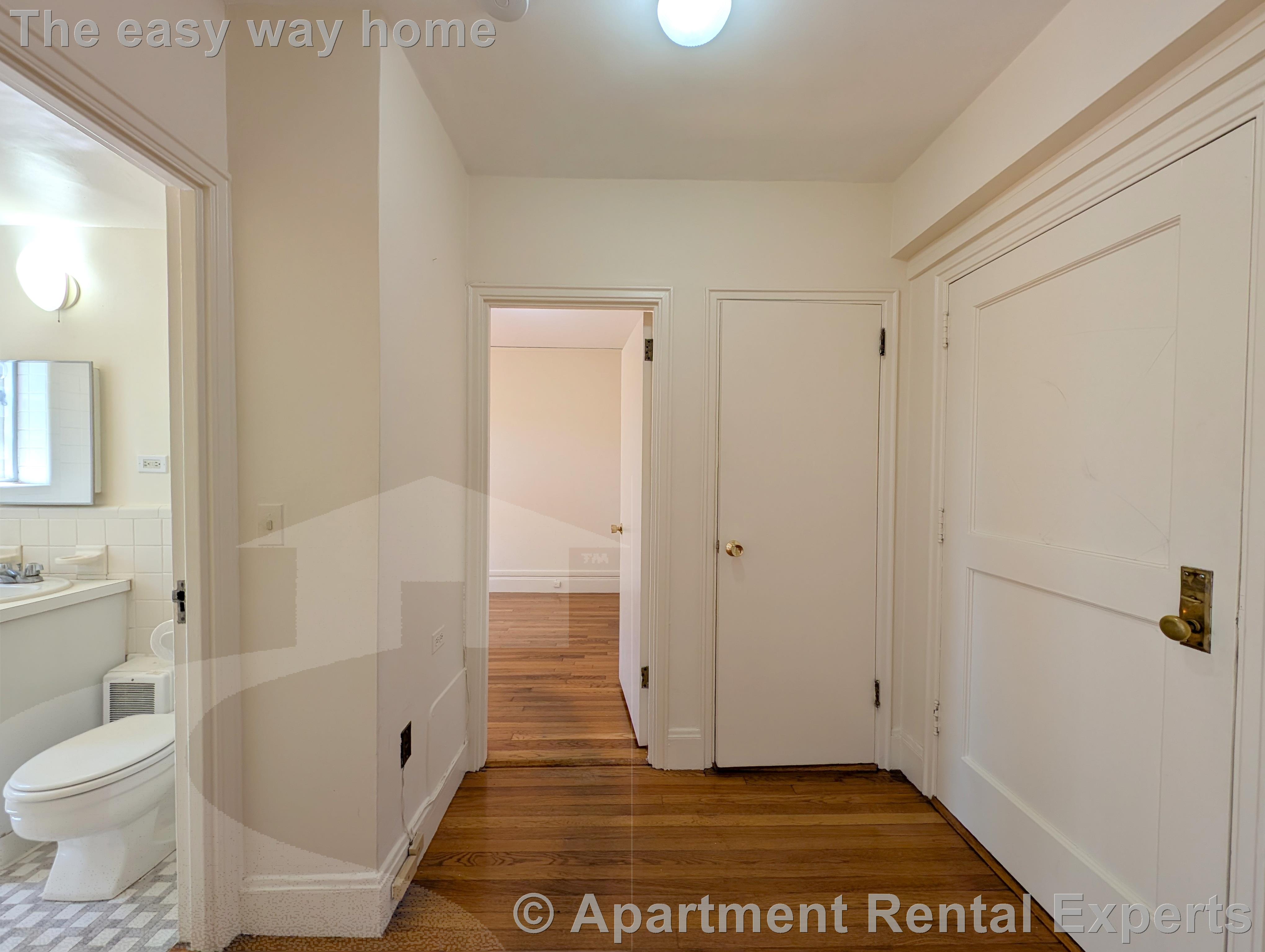 988 Memorial Dr, Harvard Square