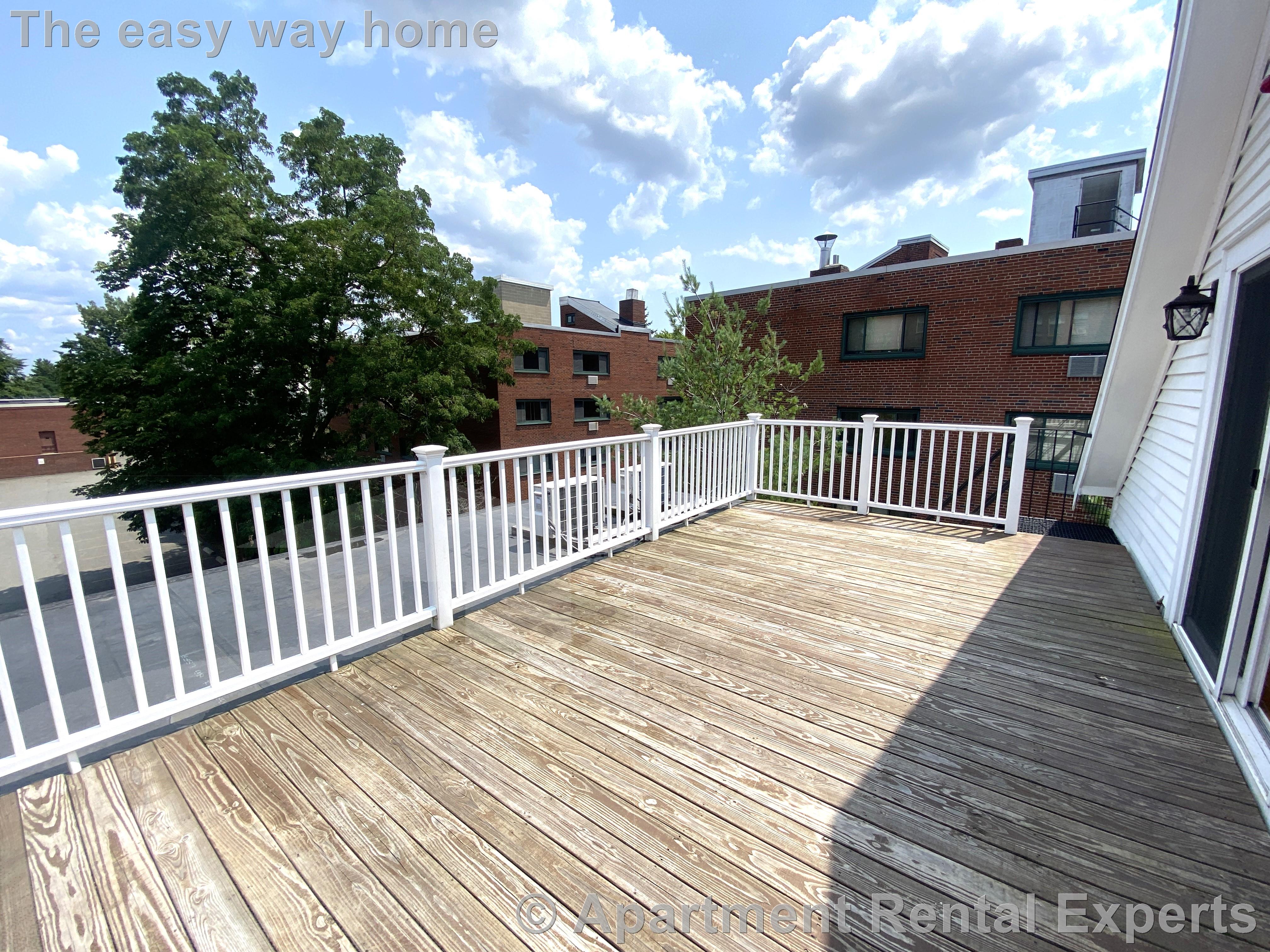 379 Harvard St, Harvard Square