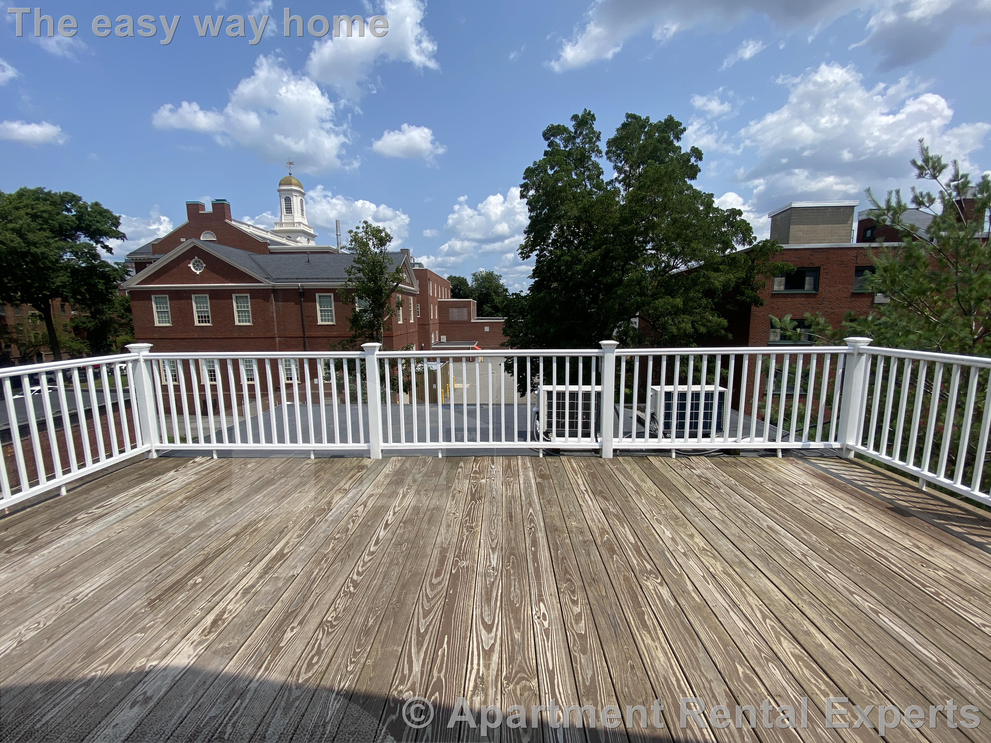 379 Harvard St, Harvard Square