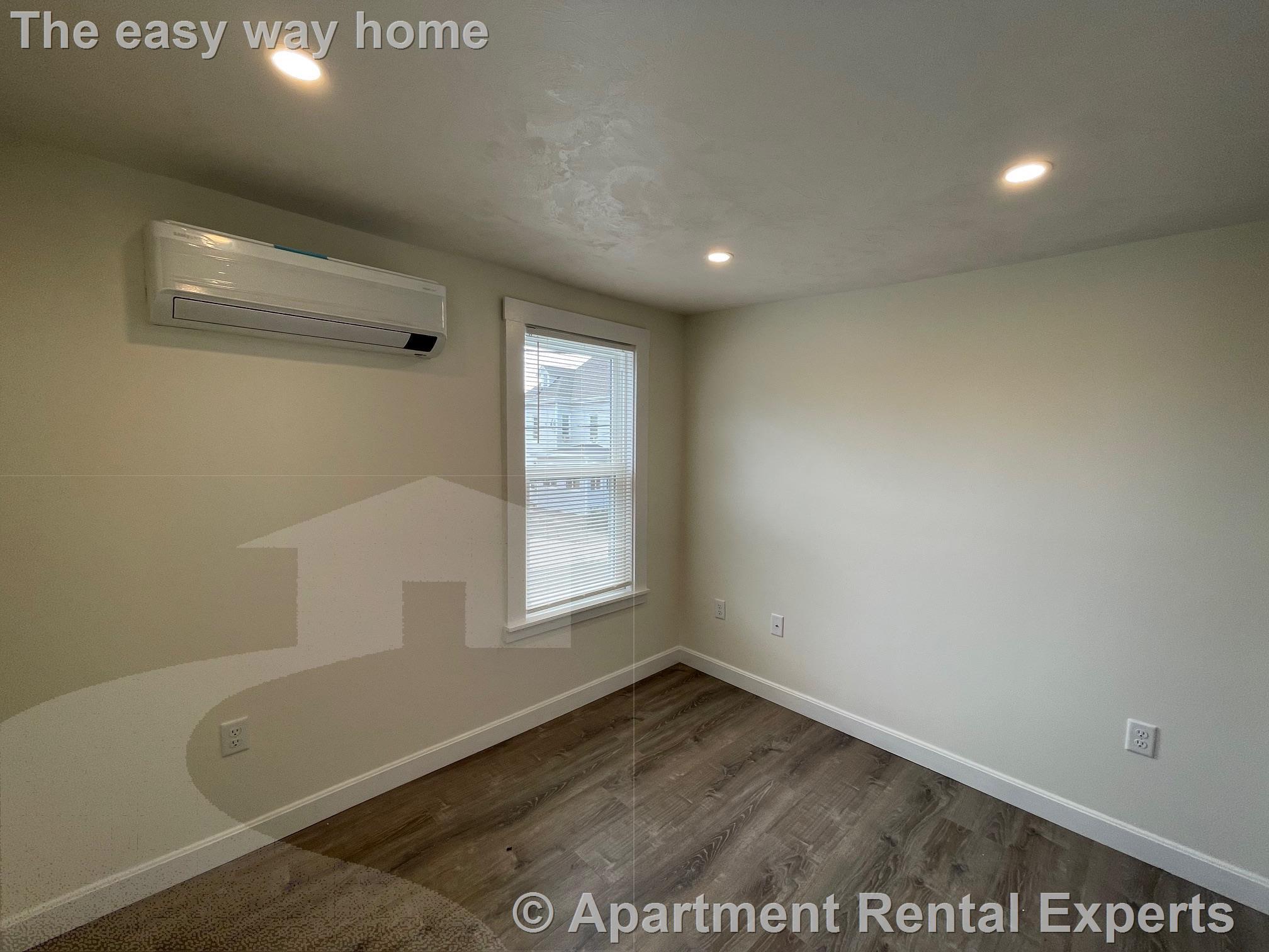 72-74 Washington St, Salem St. Area