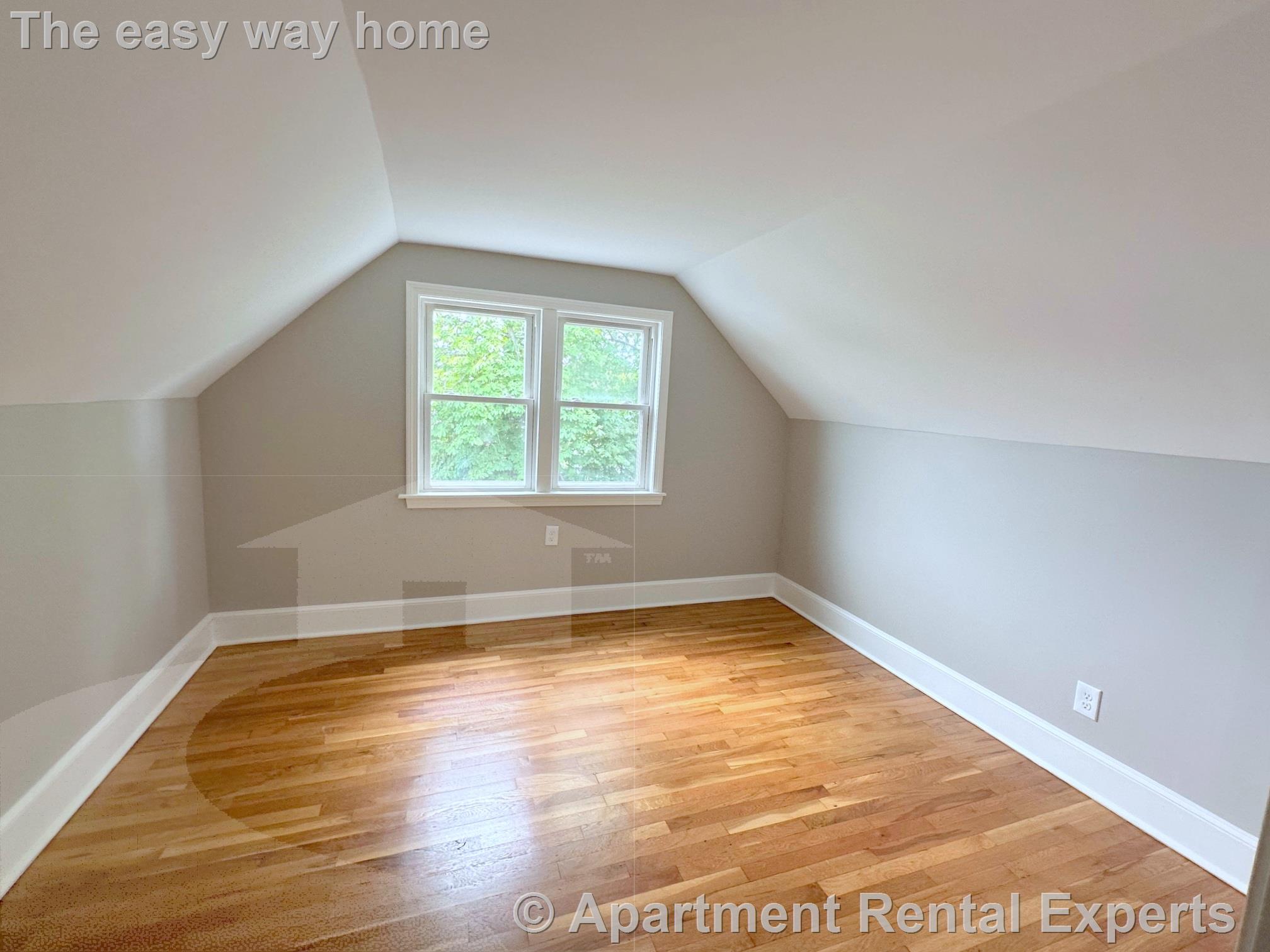 46 Newbury St, Davis Square