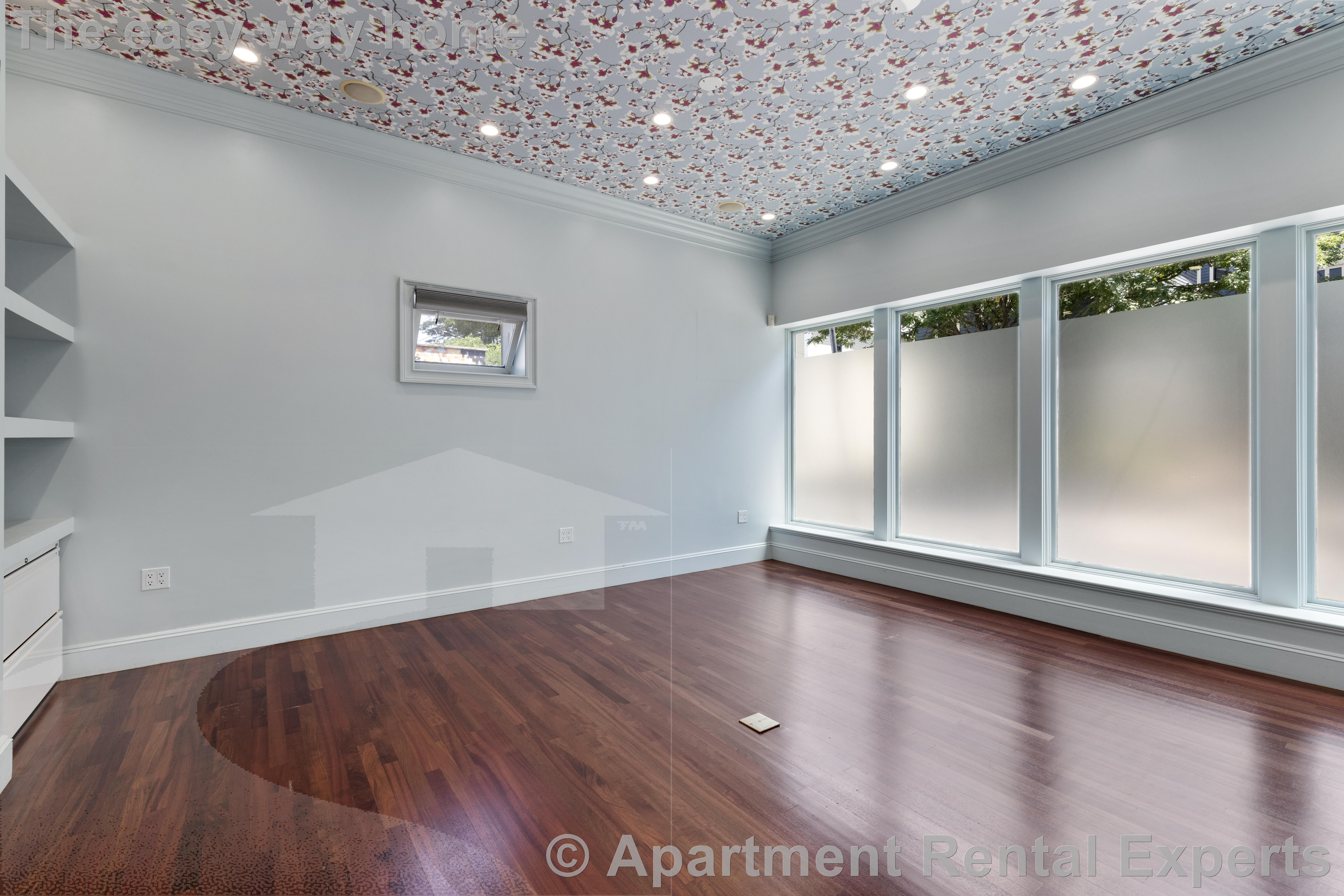 121 Columbia St, Central Square