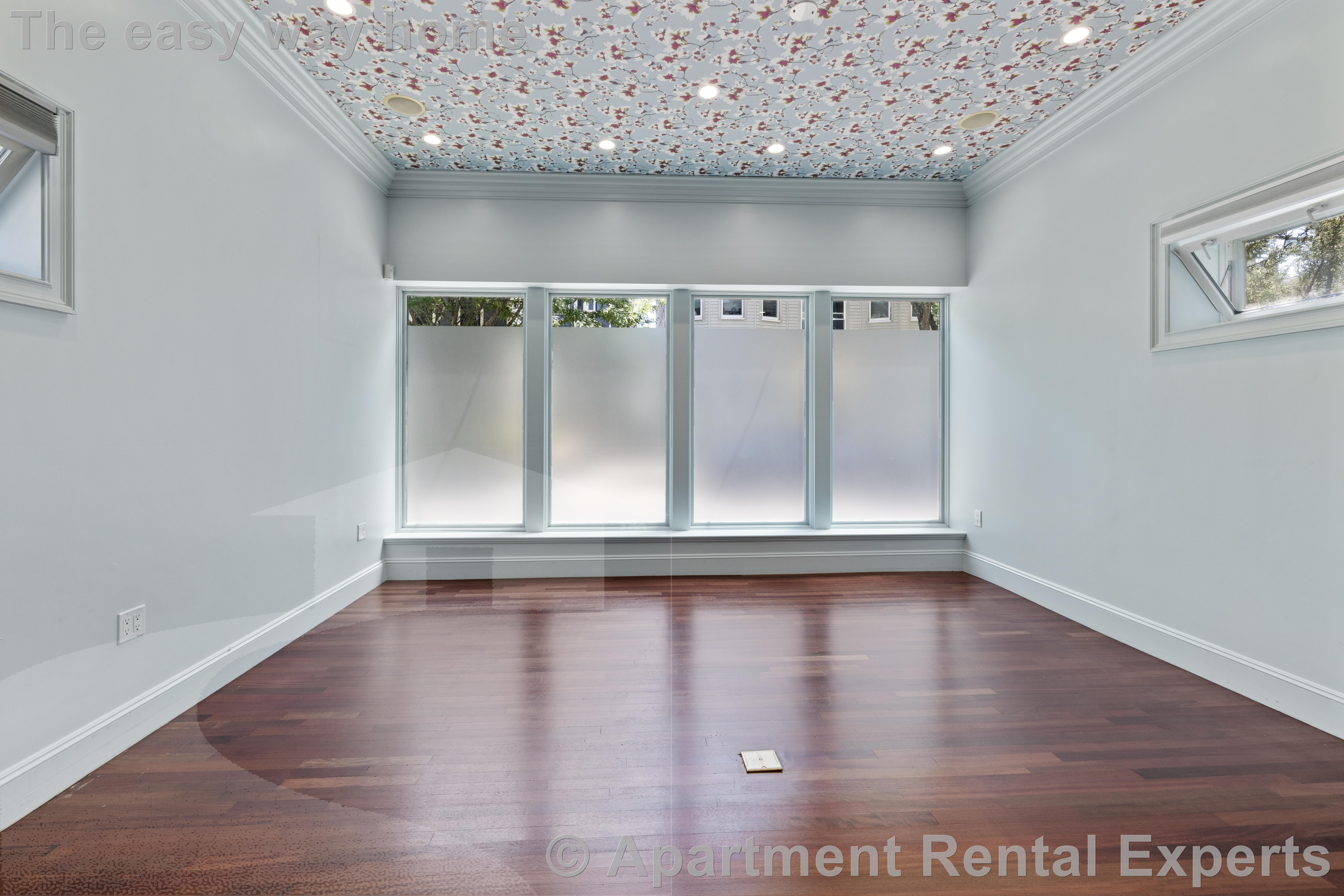 121 Columbia St, Central Square