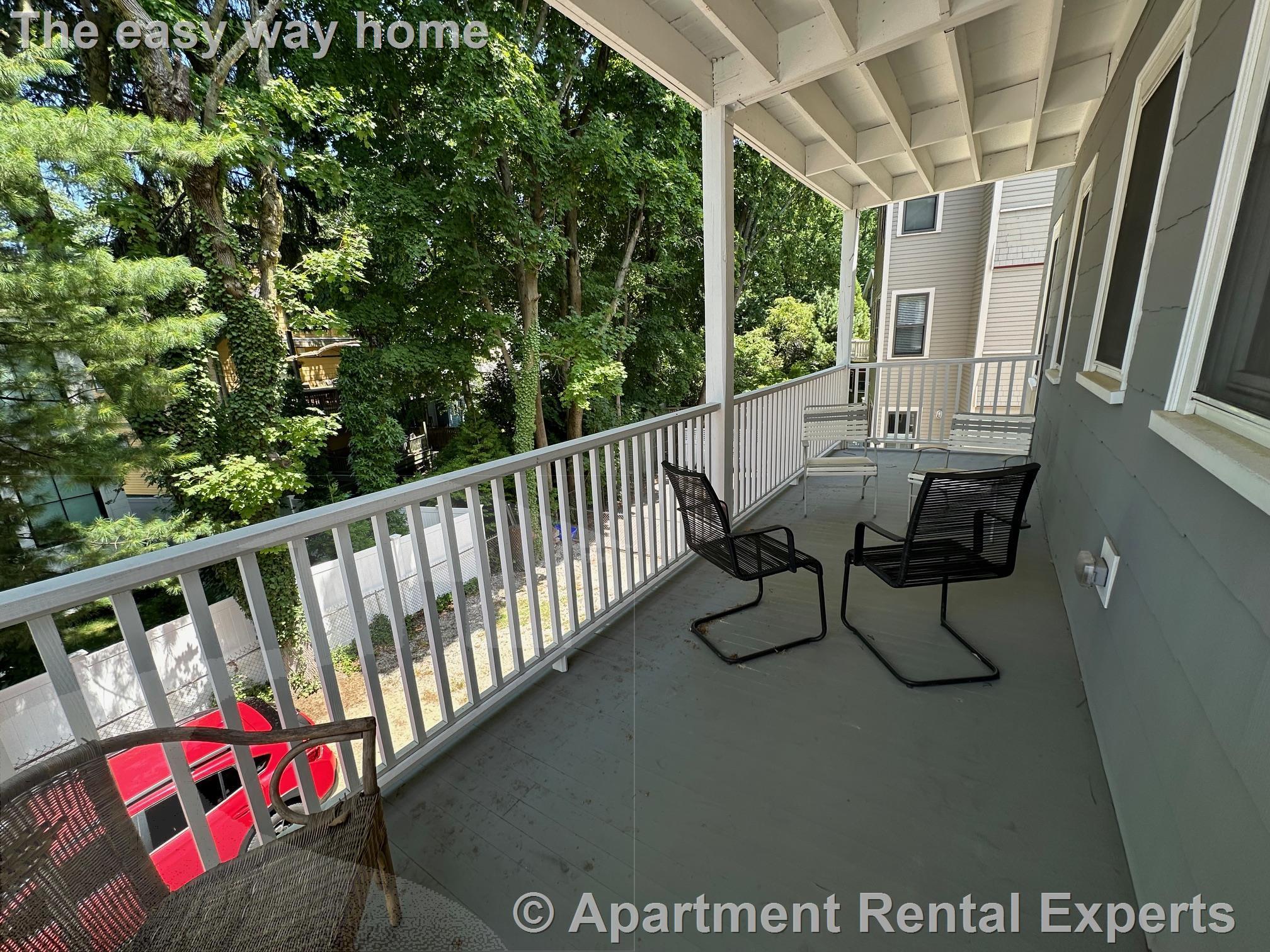 29 Vassal Ln, Huron Village