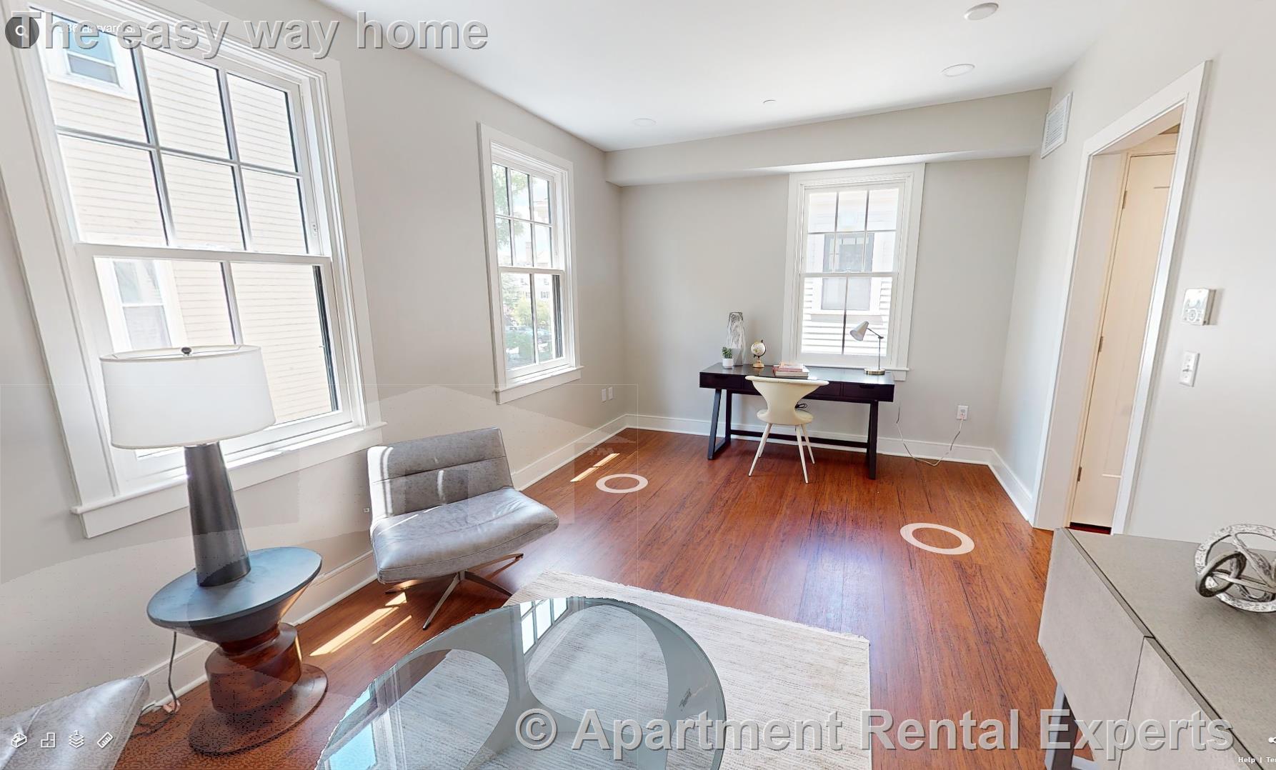 392 Harvard St, Harvard Square