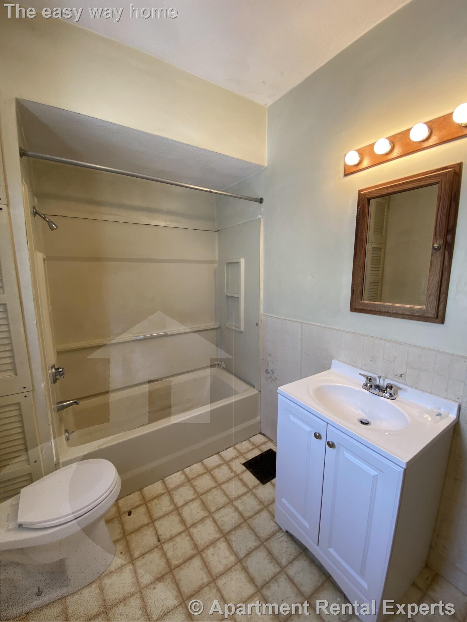 33 Cedar St, Davis Square