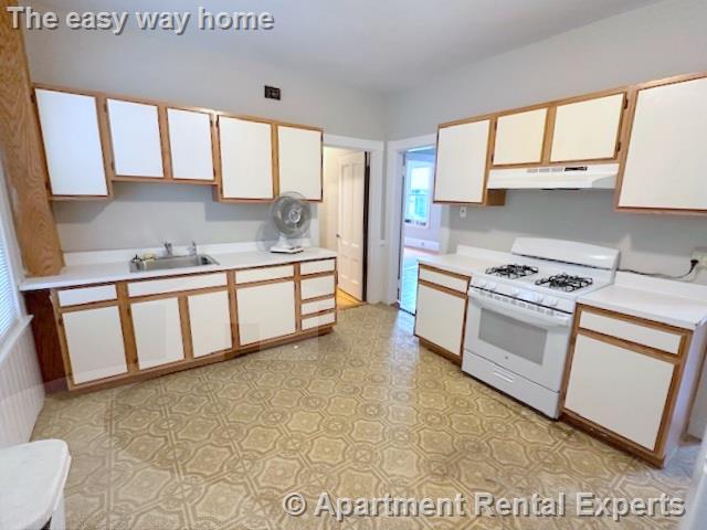 14 Cleveland St, Porter Square