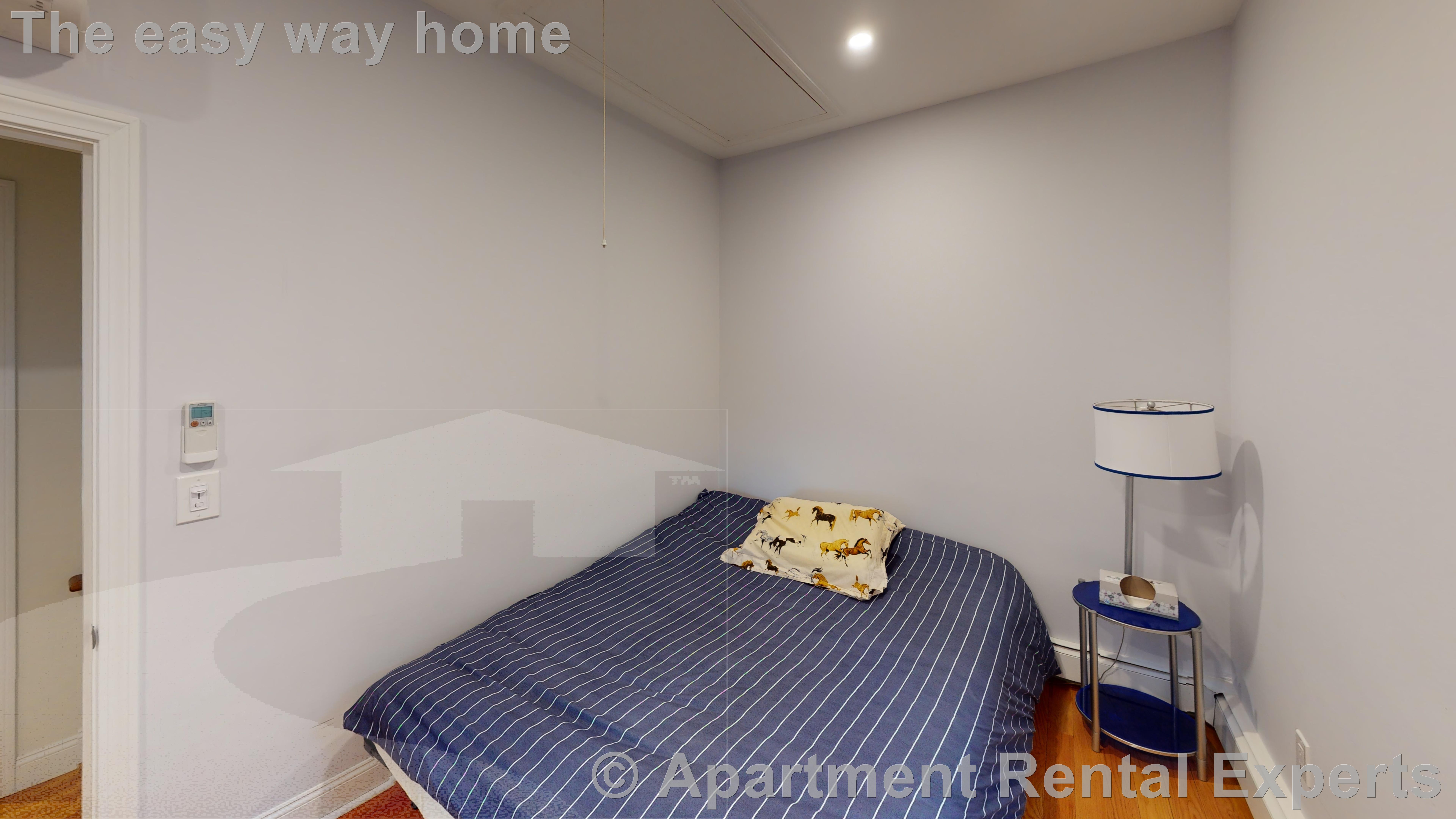 9A Ashton Pl, Harvard Square