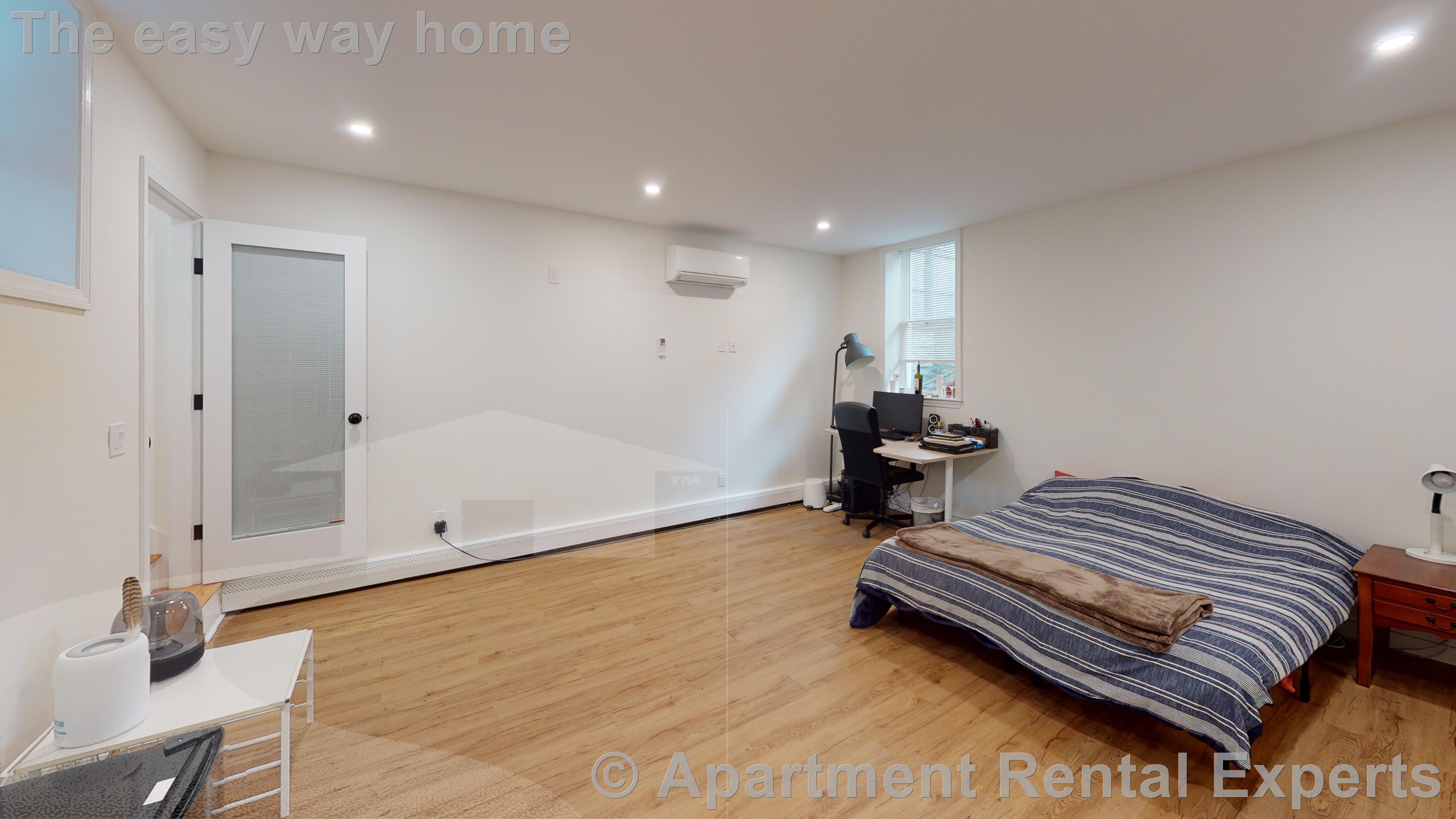 9A Ashton Pl, Harvard Square