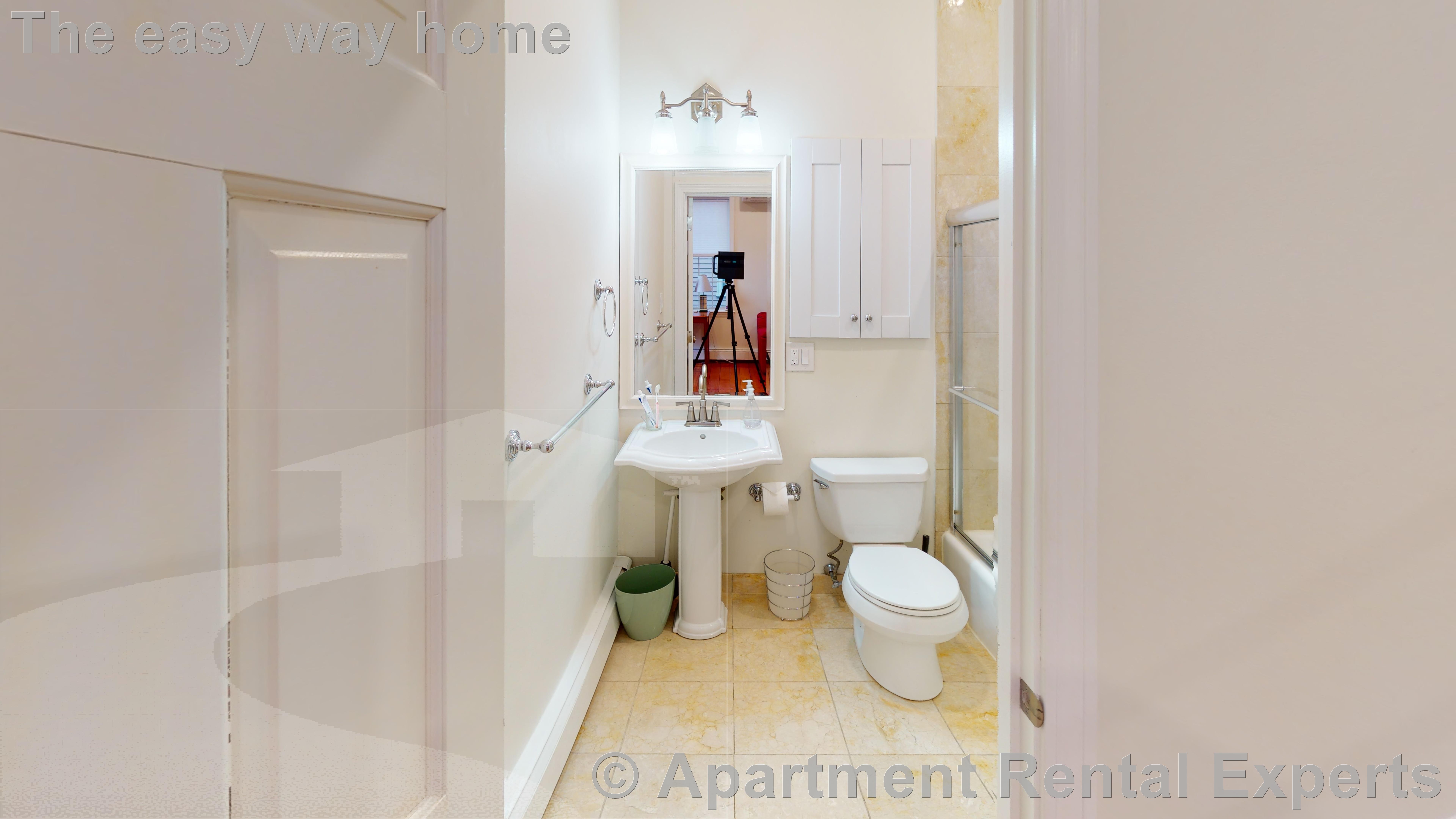 9A Ashton Pl, Harvard Square