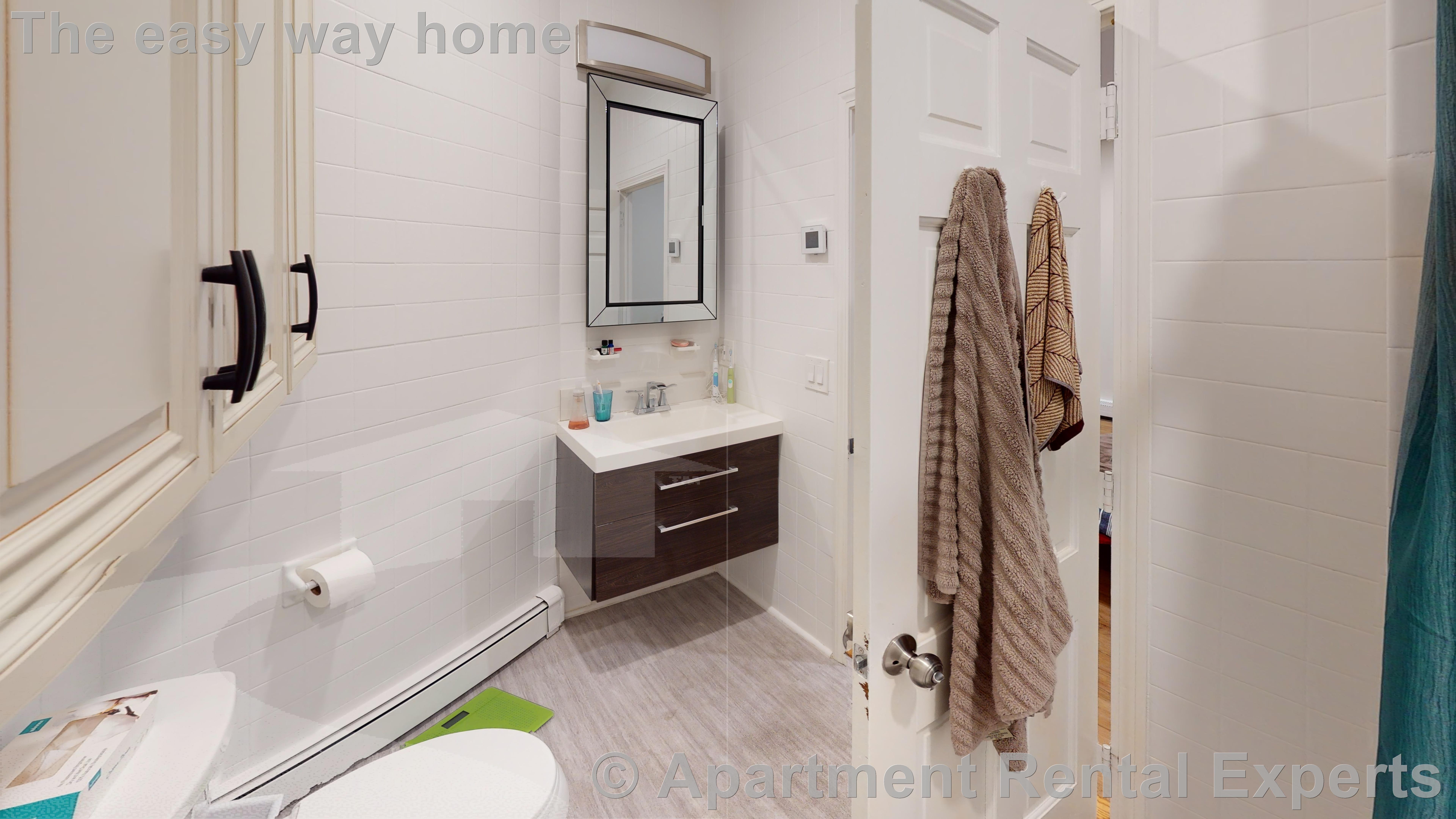 9A Ashton Pl, Harvard Square