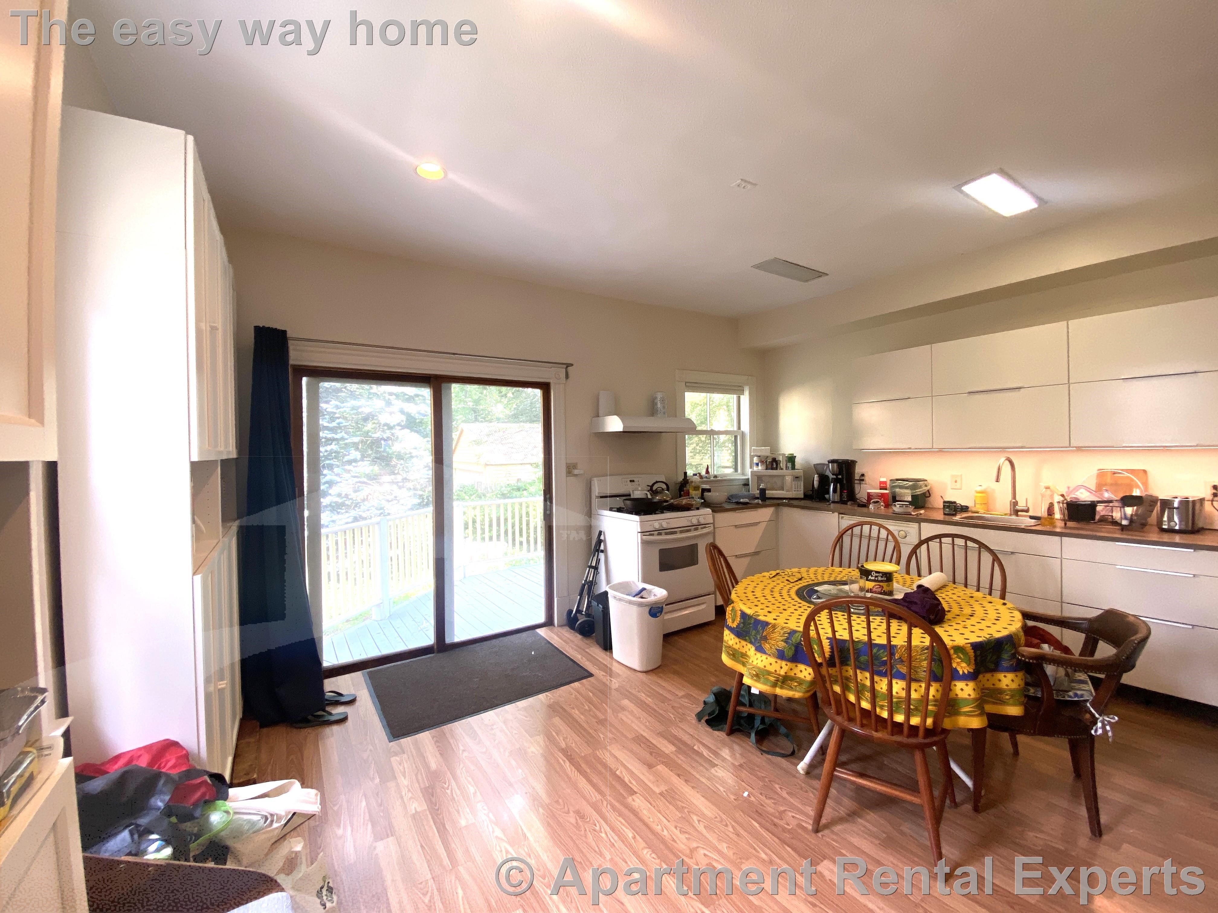 65 Hammond St, Harvard Square