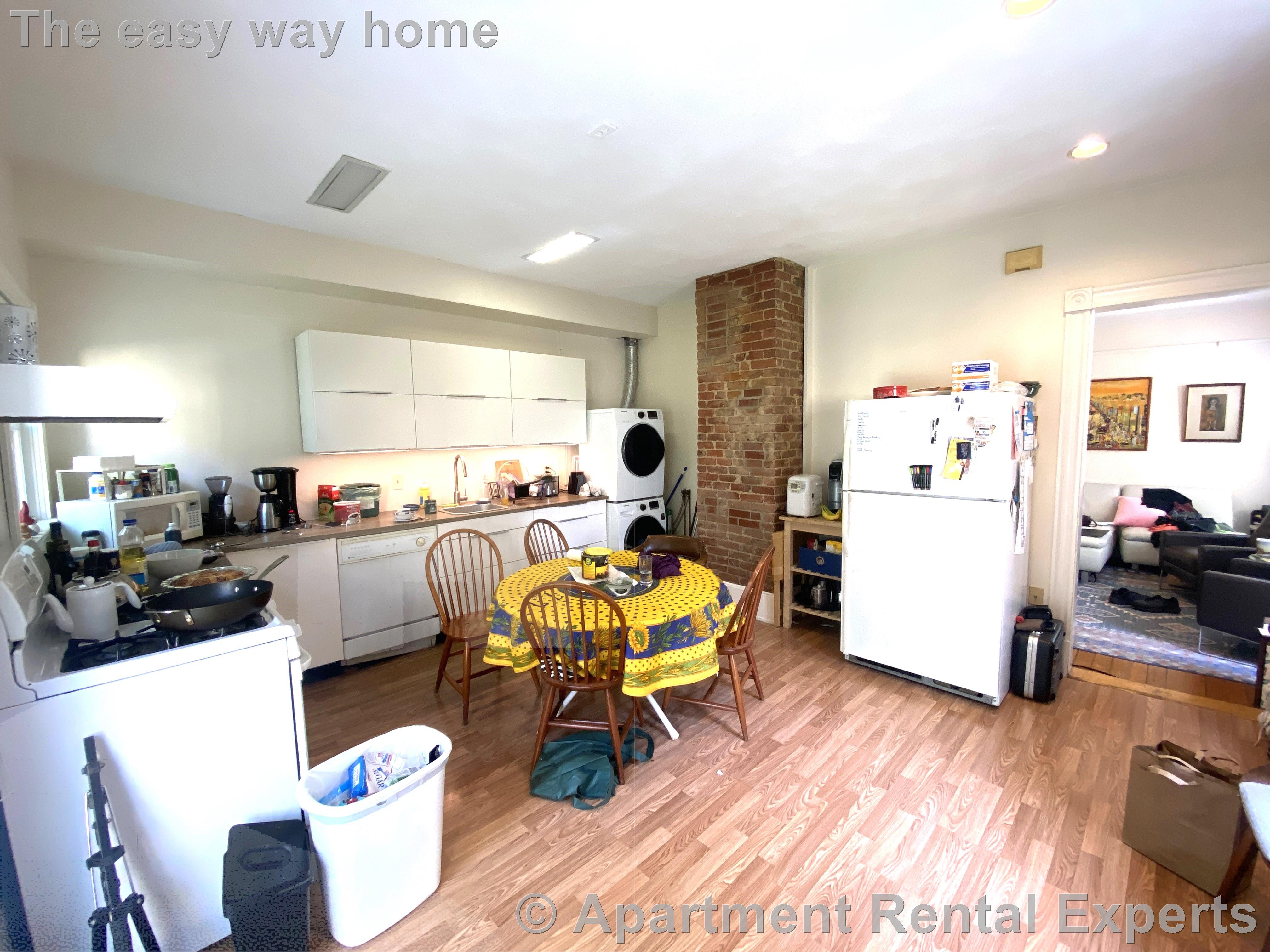 65 Hammond St, Harvard Square